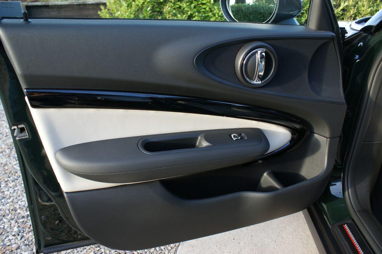 Mini Clubman view 28
