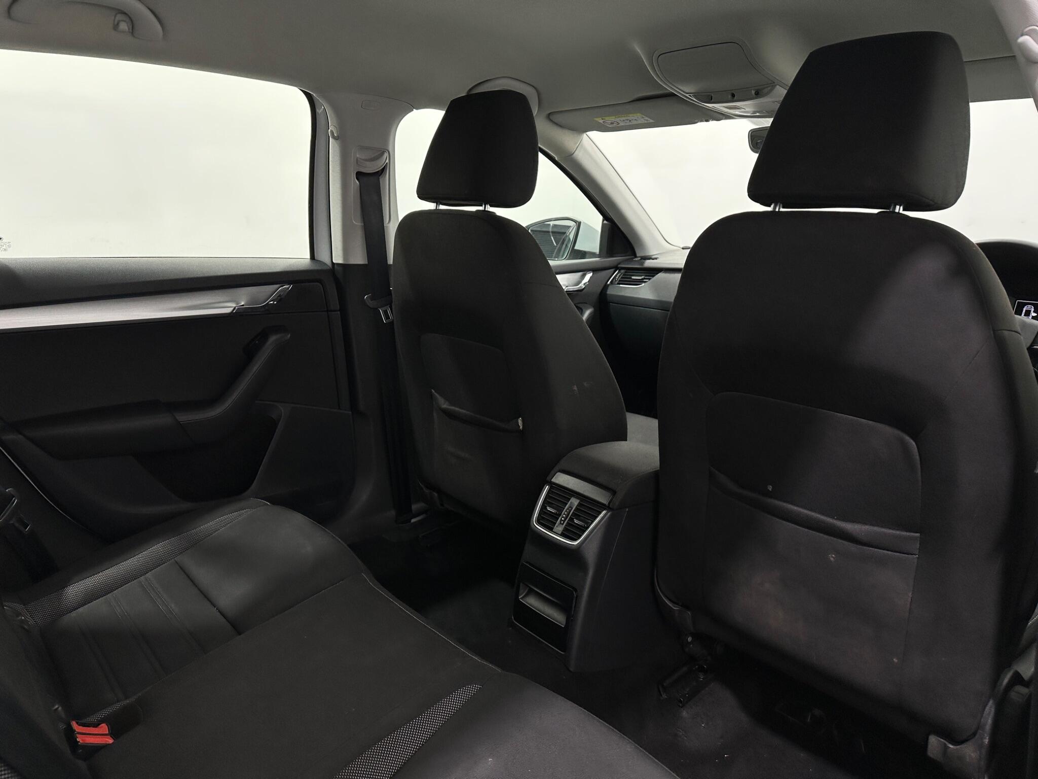 Skoda Octavia view 41