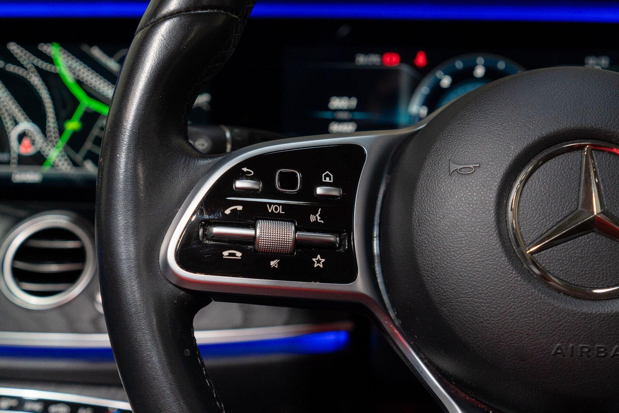 Mercedes-Benz E-Class view 21