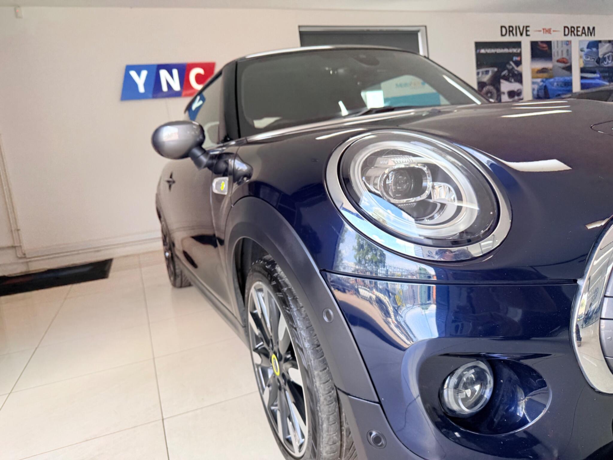MINI Hatch view 28
