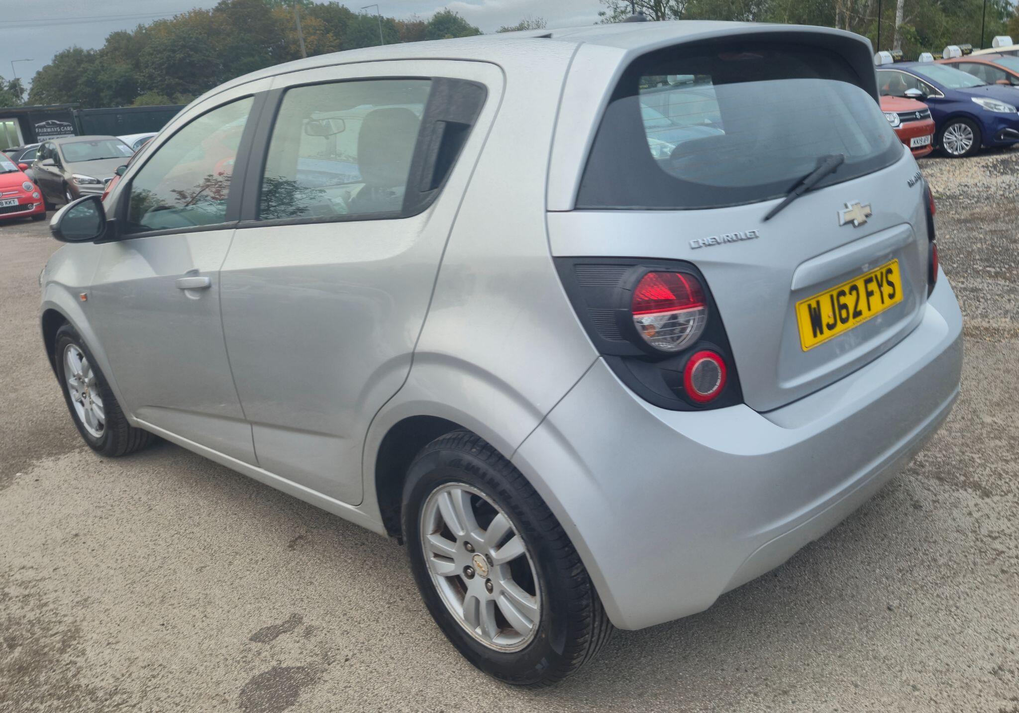 Chevrolet Aveo view 3