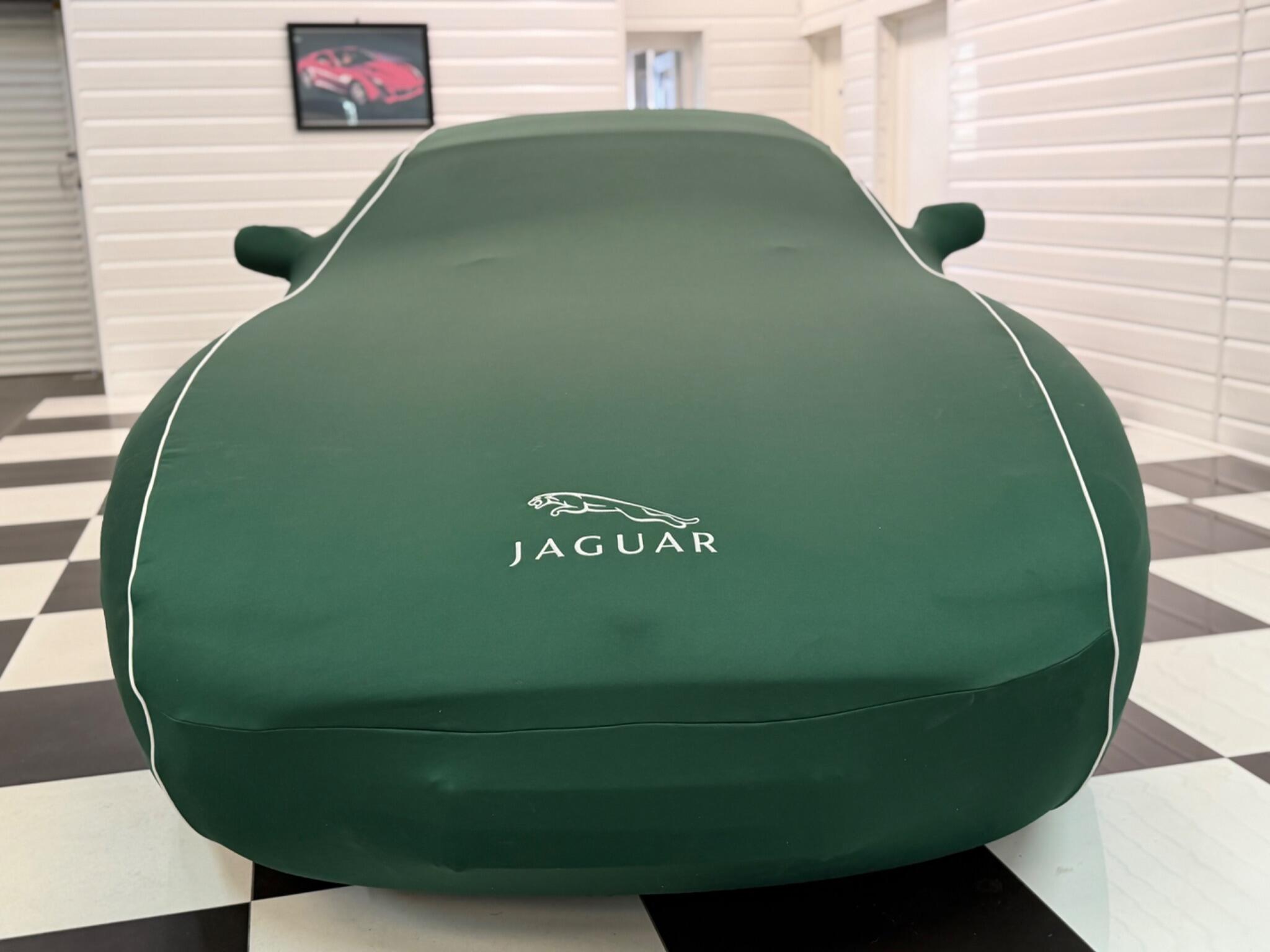 Jaguar XK8 view 40
