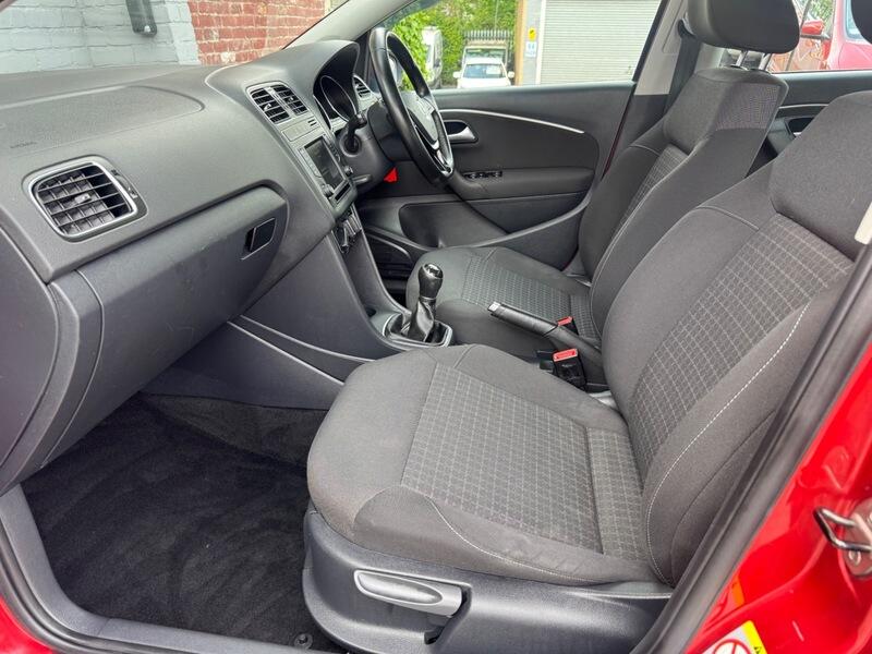 Volkswagen Polo view 16