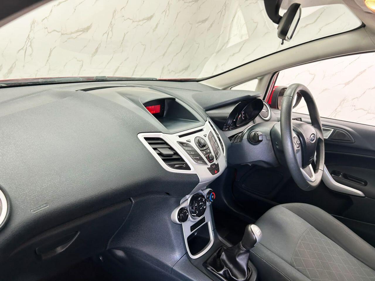 Ford Fiesta view 13