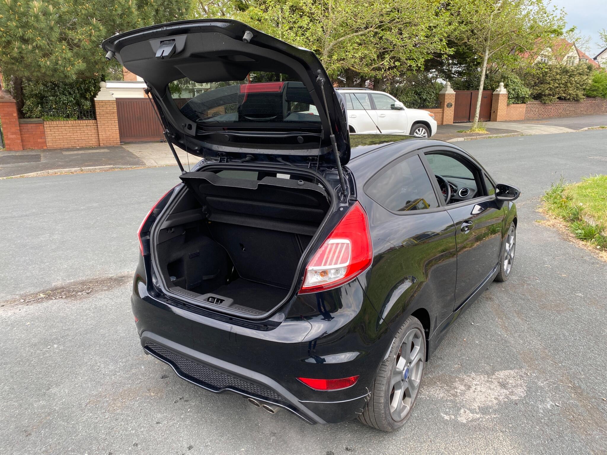 Ford Fiesta 1.6T EcoBoost ST-2 Euro 6 3dr