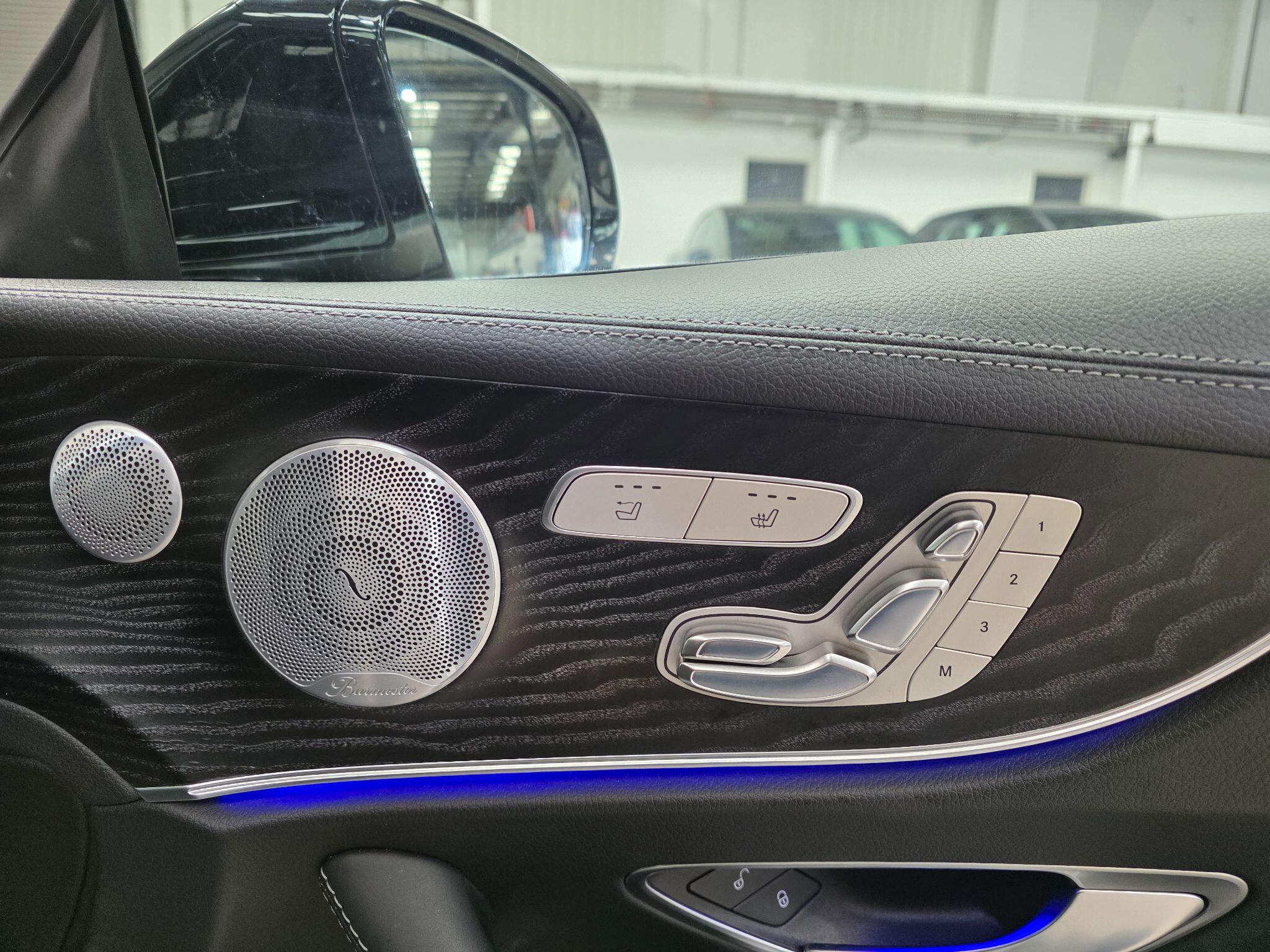Mercedes-Benz E Class view 17