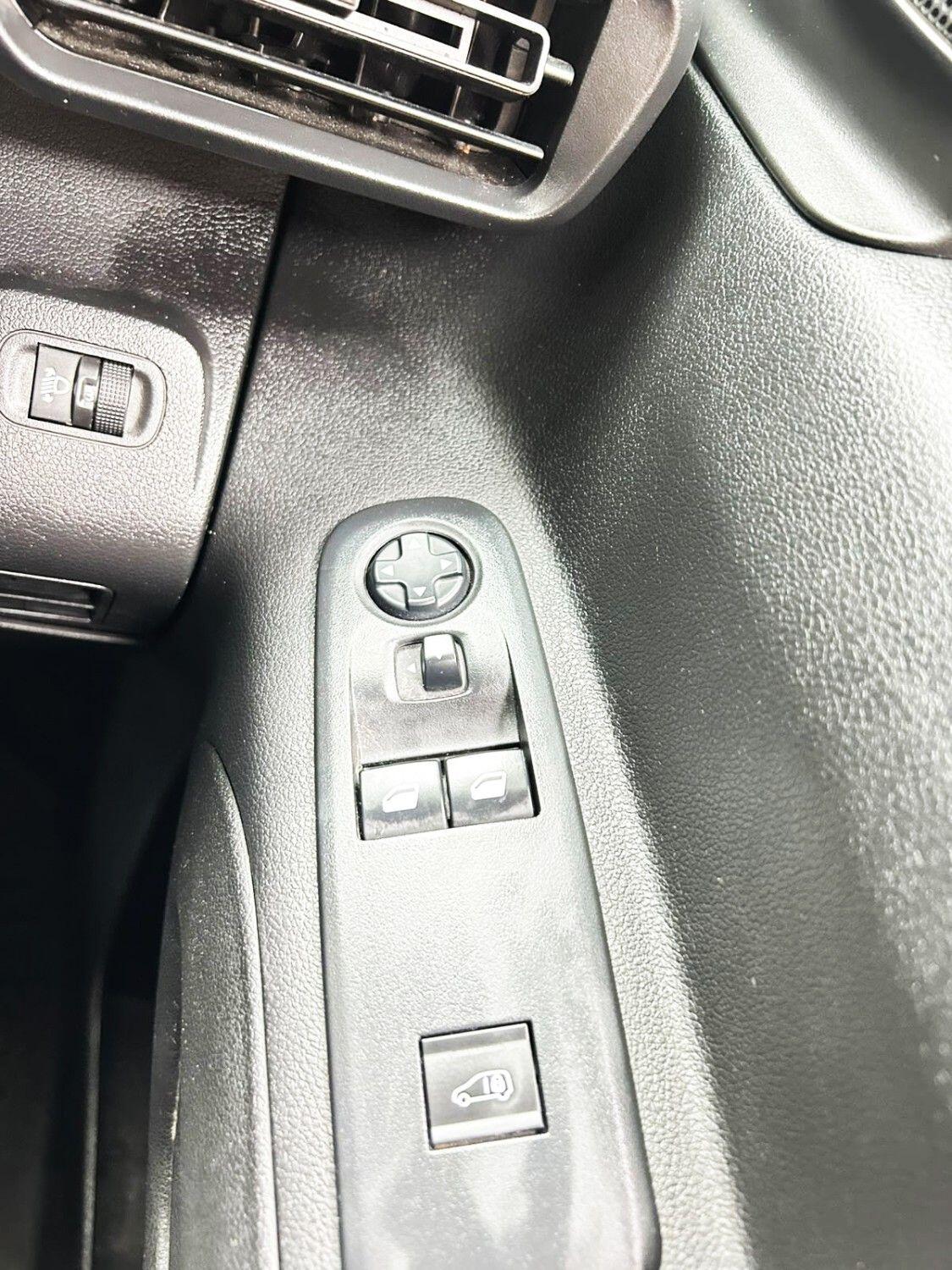 Peugeot Partner view 21