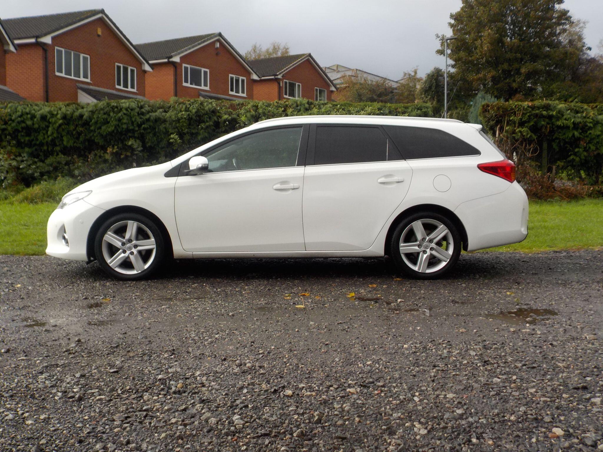 Toyota Auris 1.6 V-Matic Excel Touring Sports Euro 5 5dr