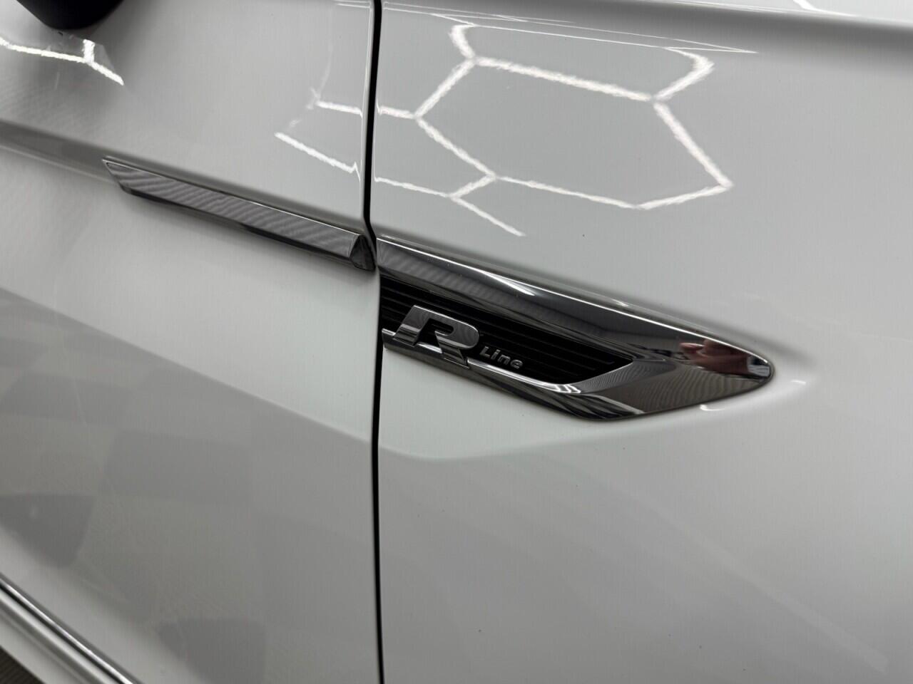 Volkswagen Tiguan view 35