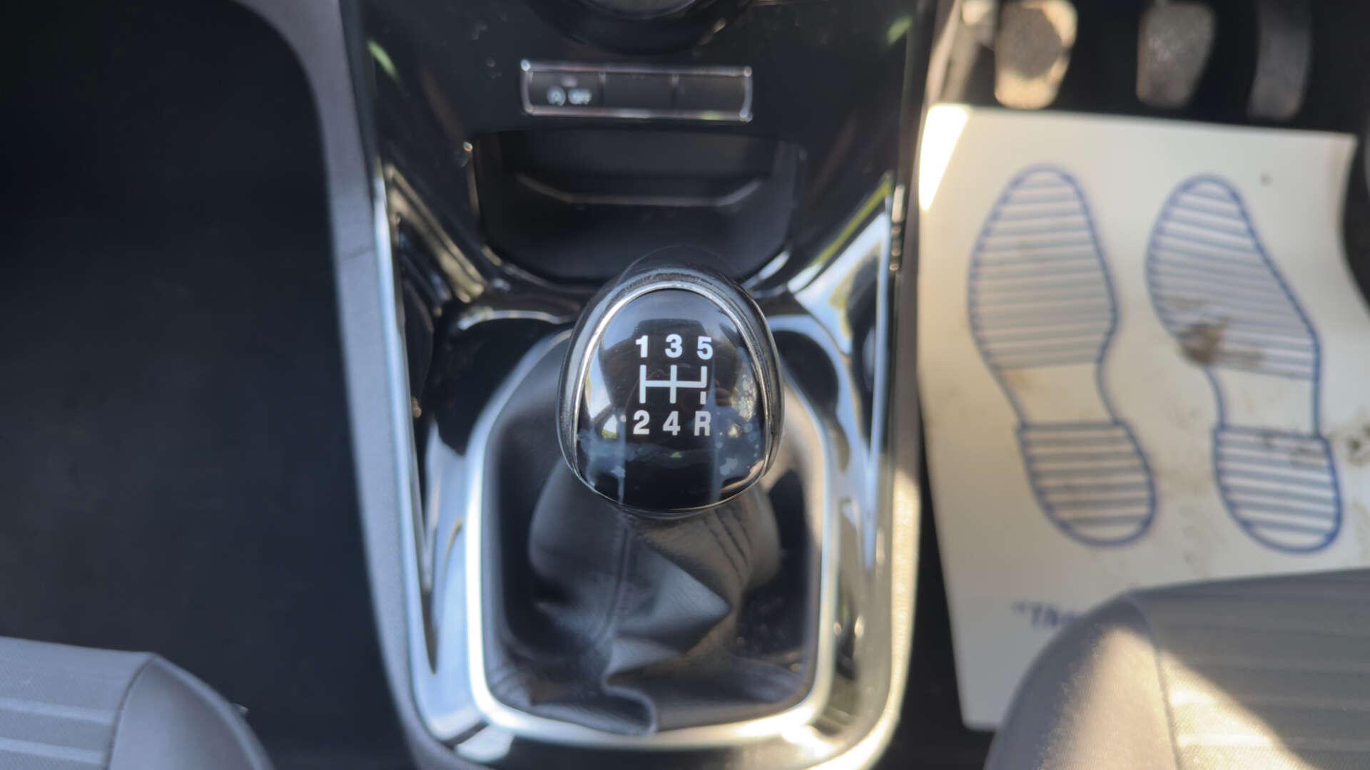 Ford Fiesta view 27