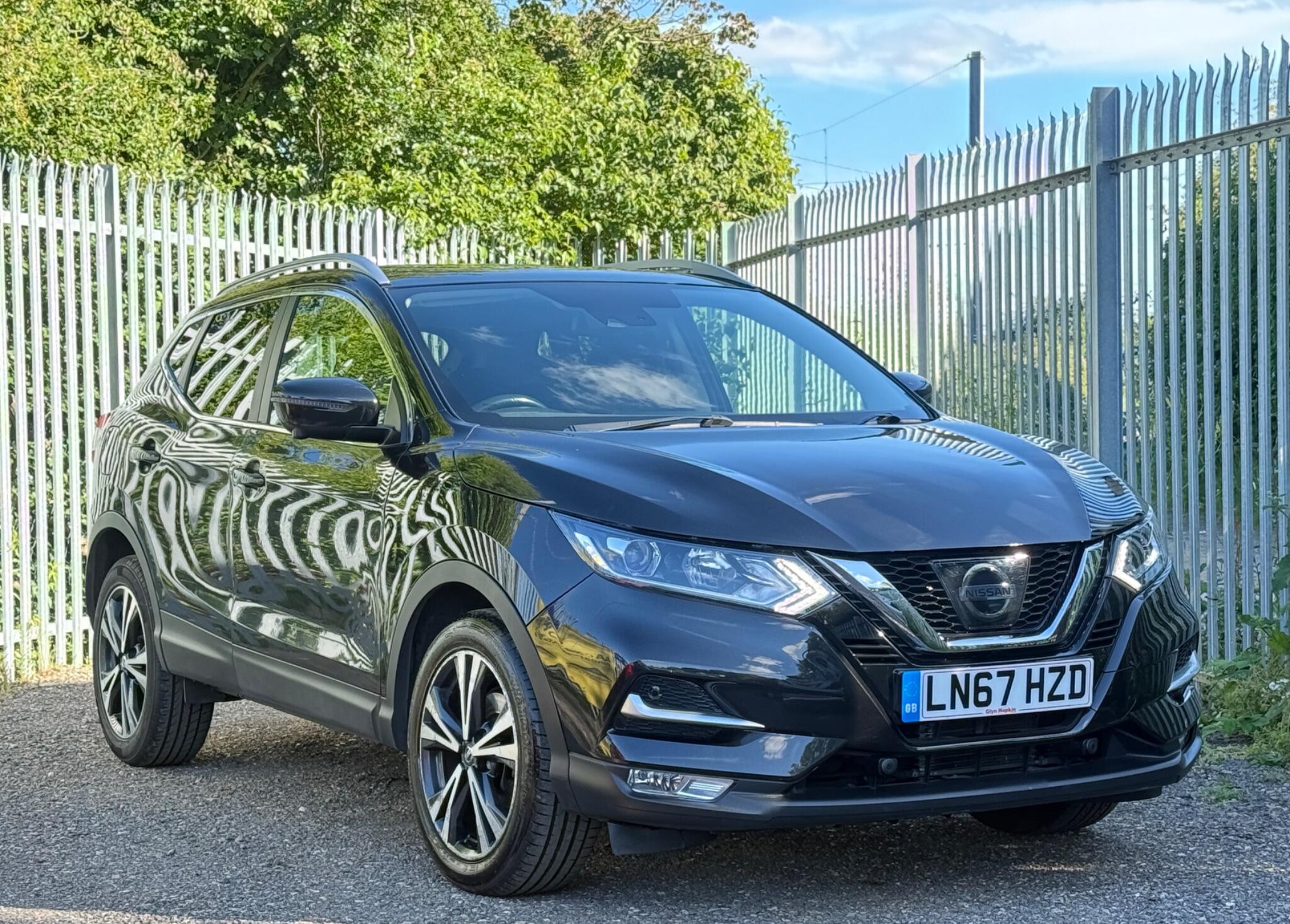 2017 Nissan Qashqai image 1