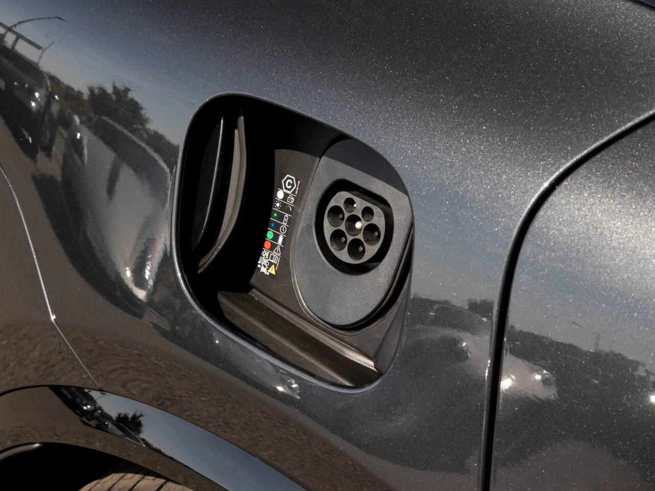 Porsche Macan view 36