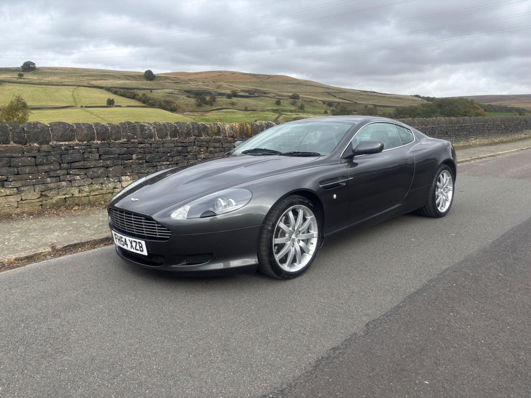 Aston Martin DB9