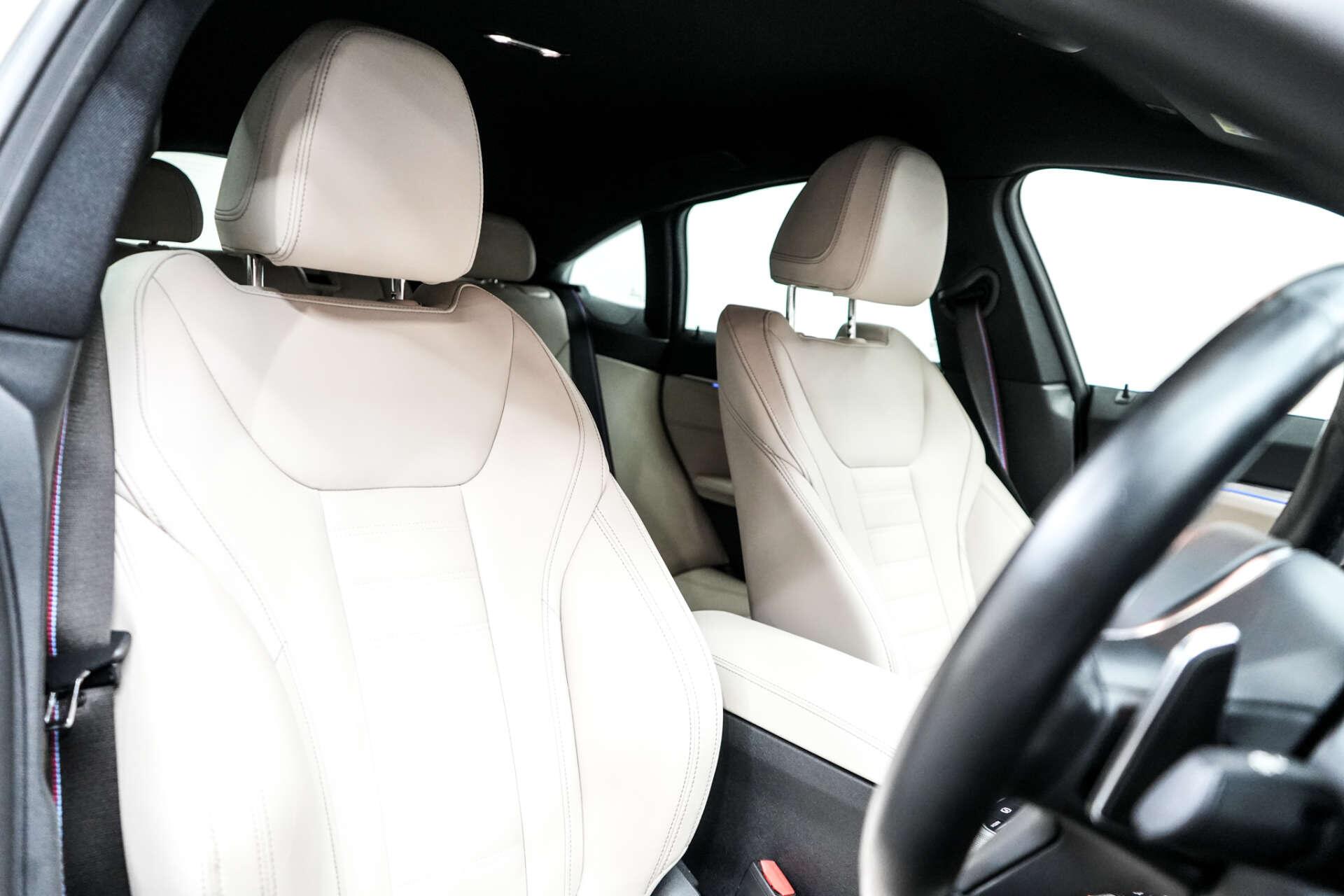 BMW 4 Series view 13