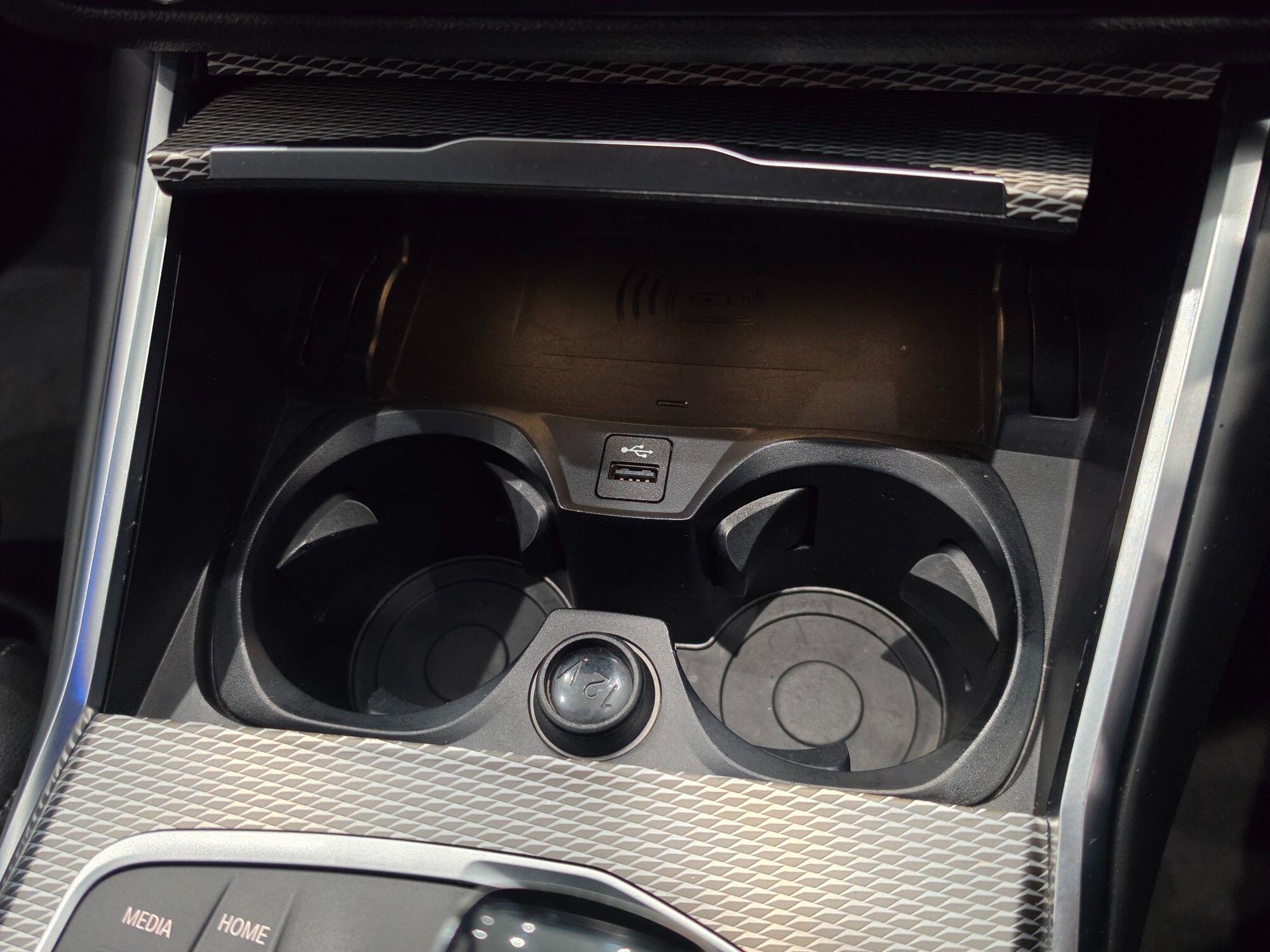 BMW 3 Series view 83