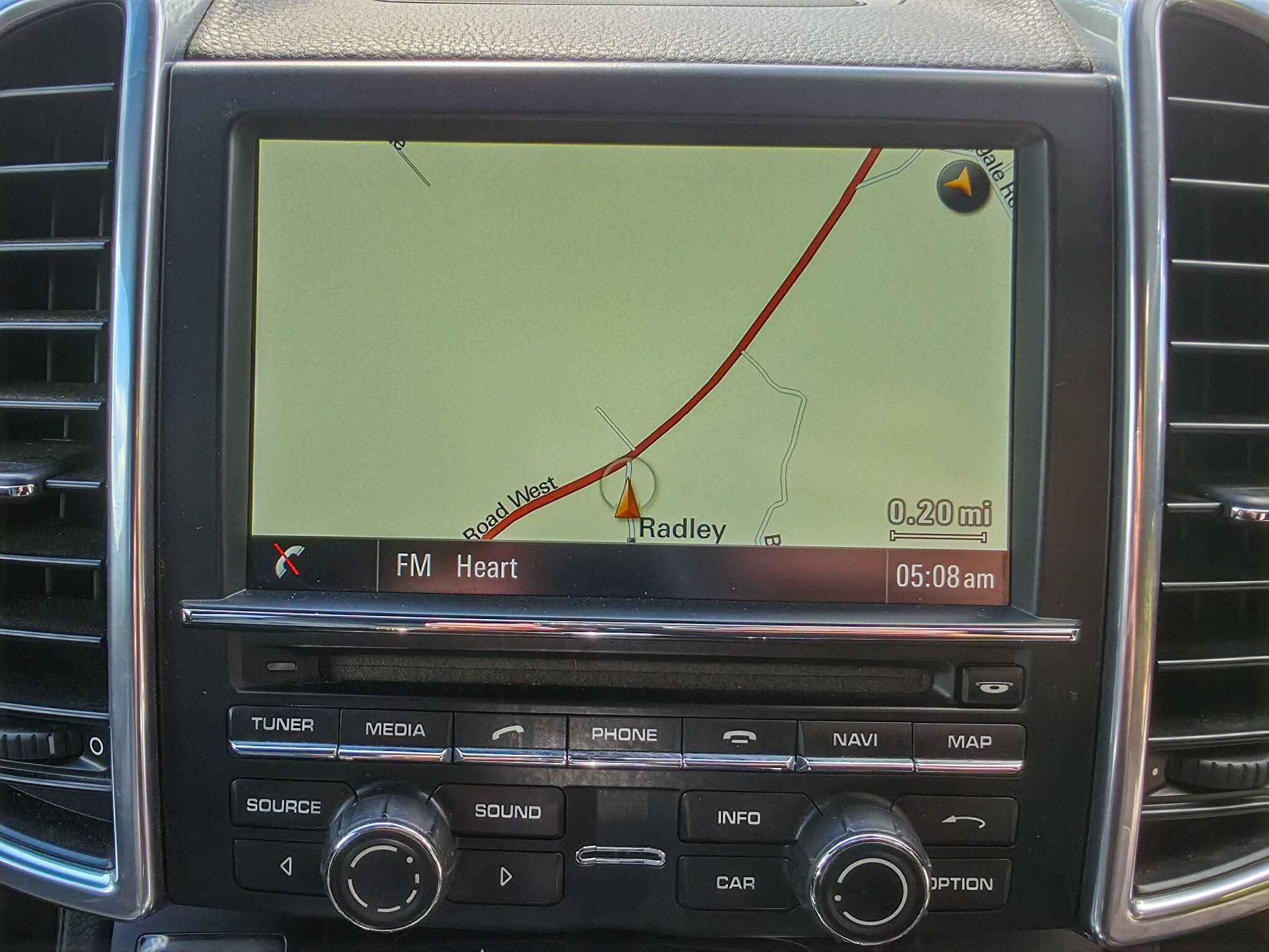 Porsche Cayenne view 14