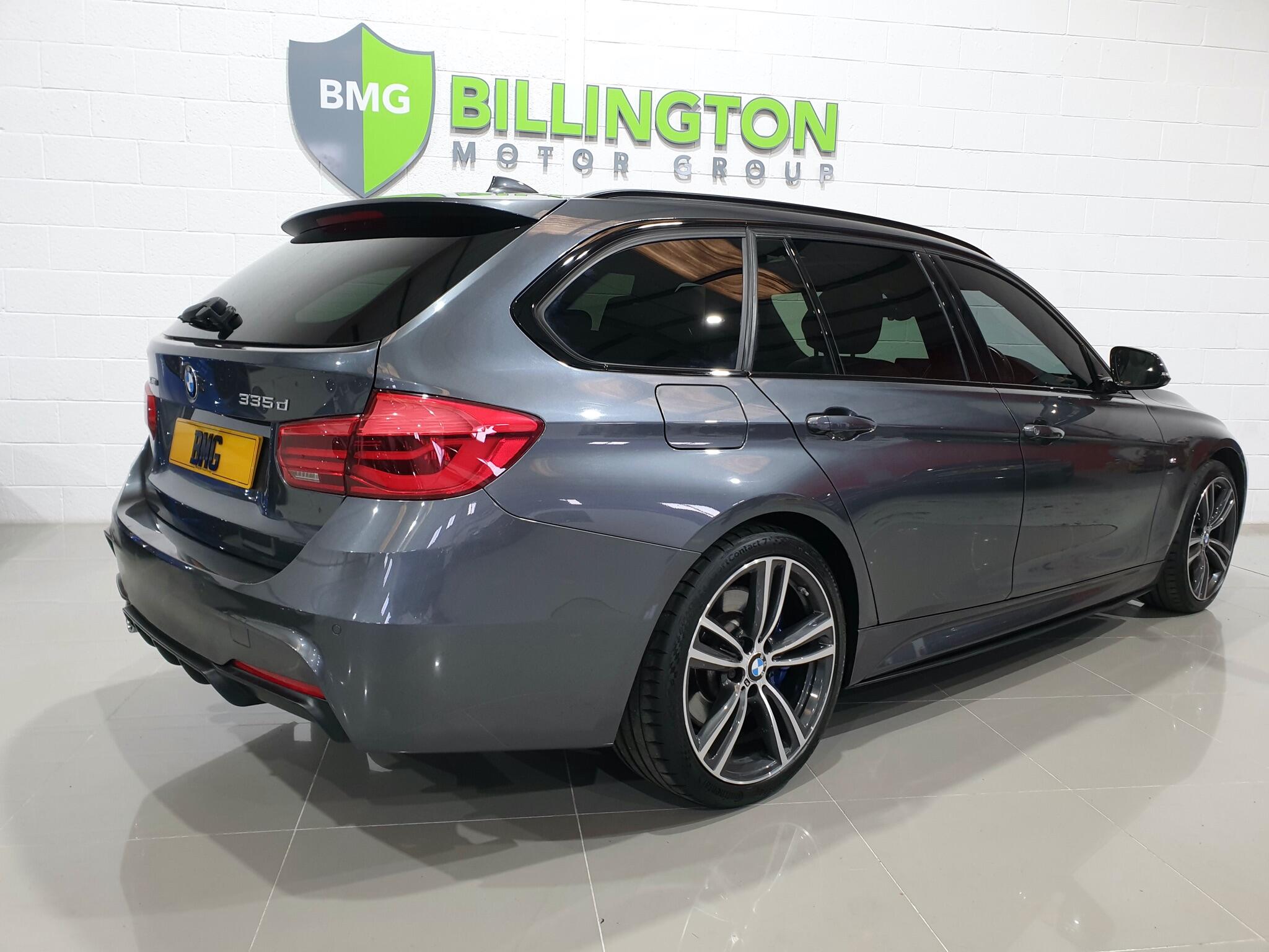 BMW 3 Series view 18