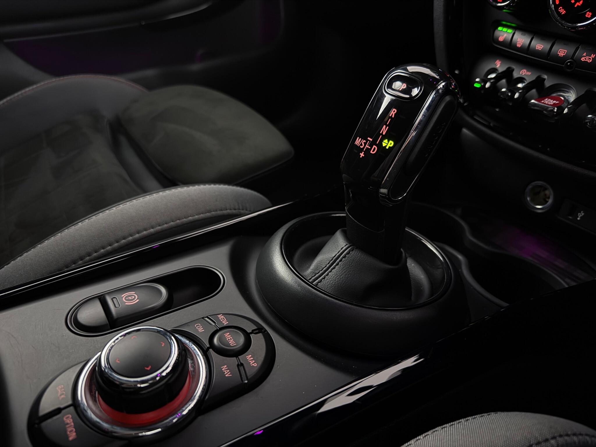 MINI Clubman view 22