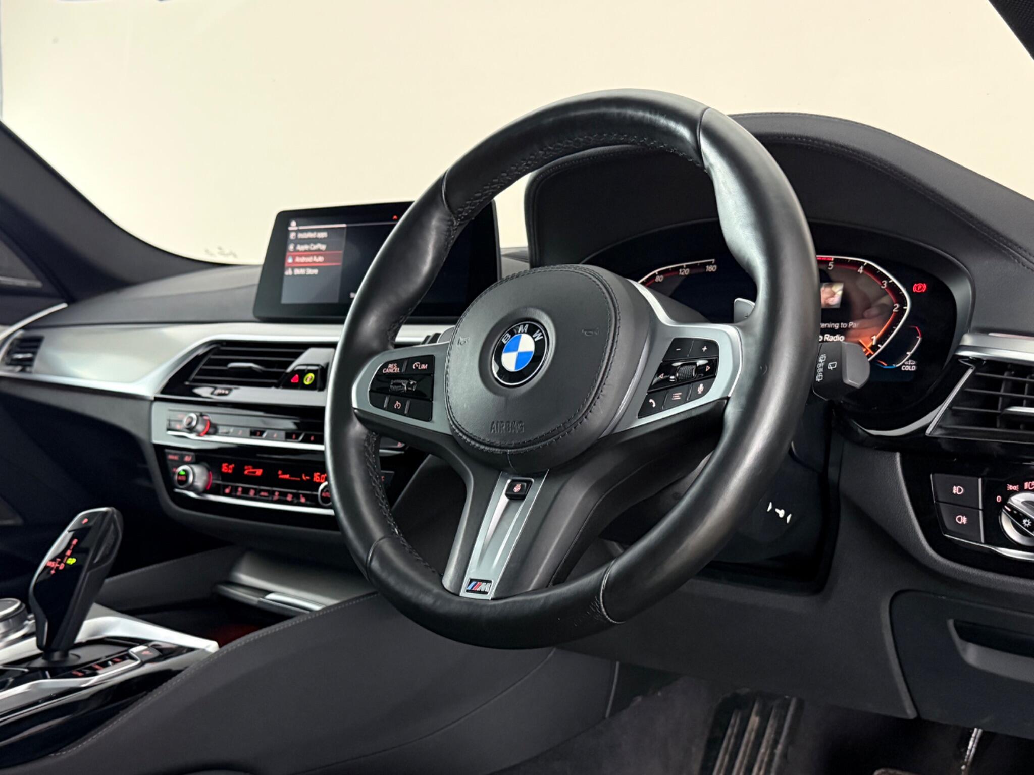 BMW 5 Series view 3