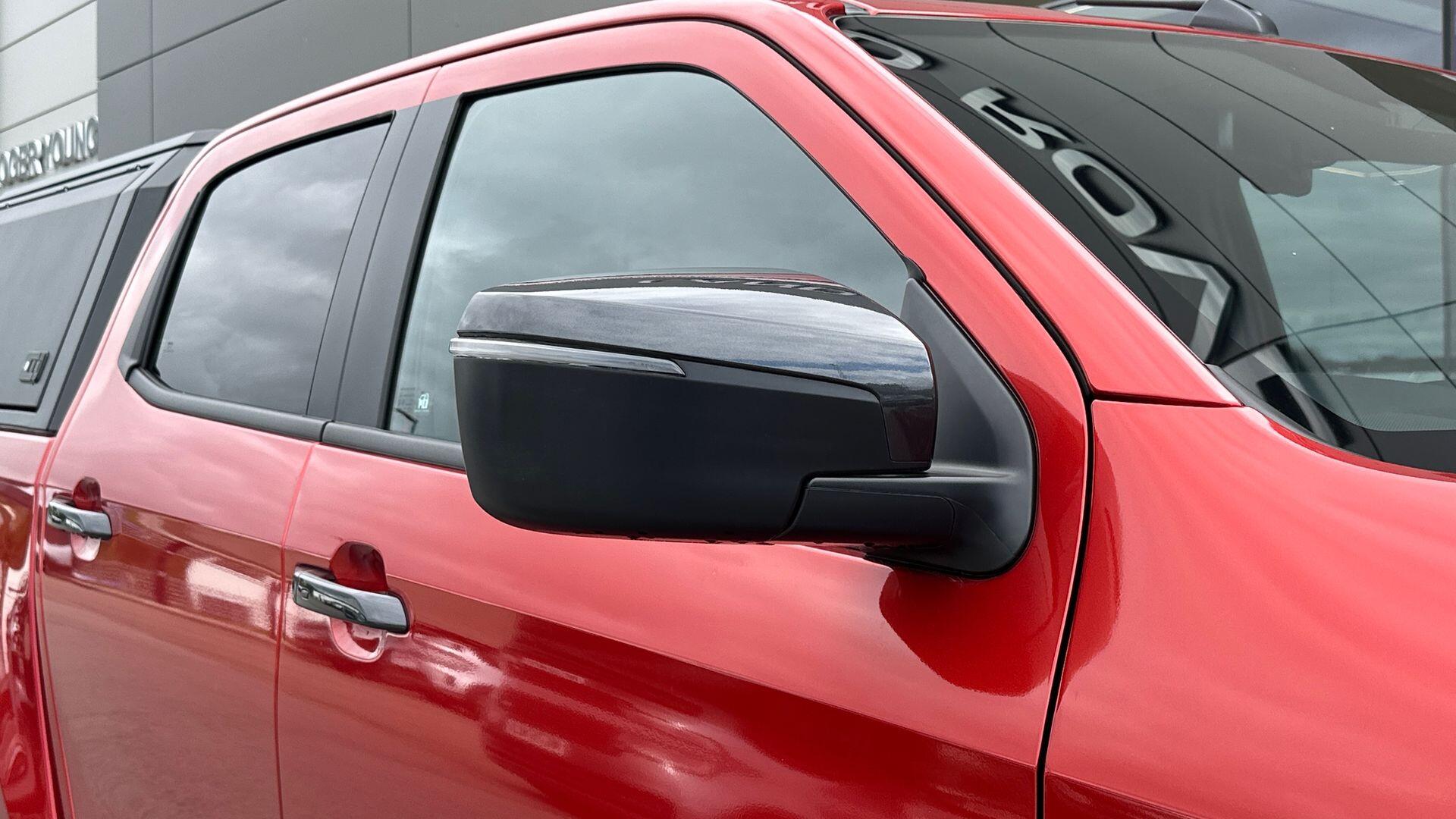 Isuzu D-Max view 20