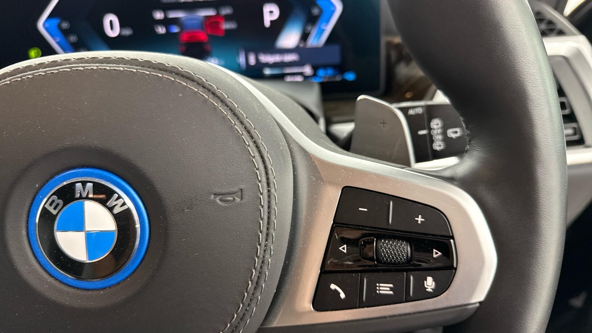 BMW X5 view 19