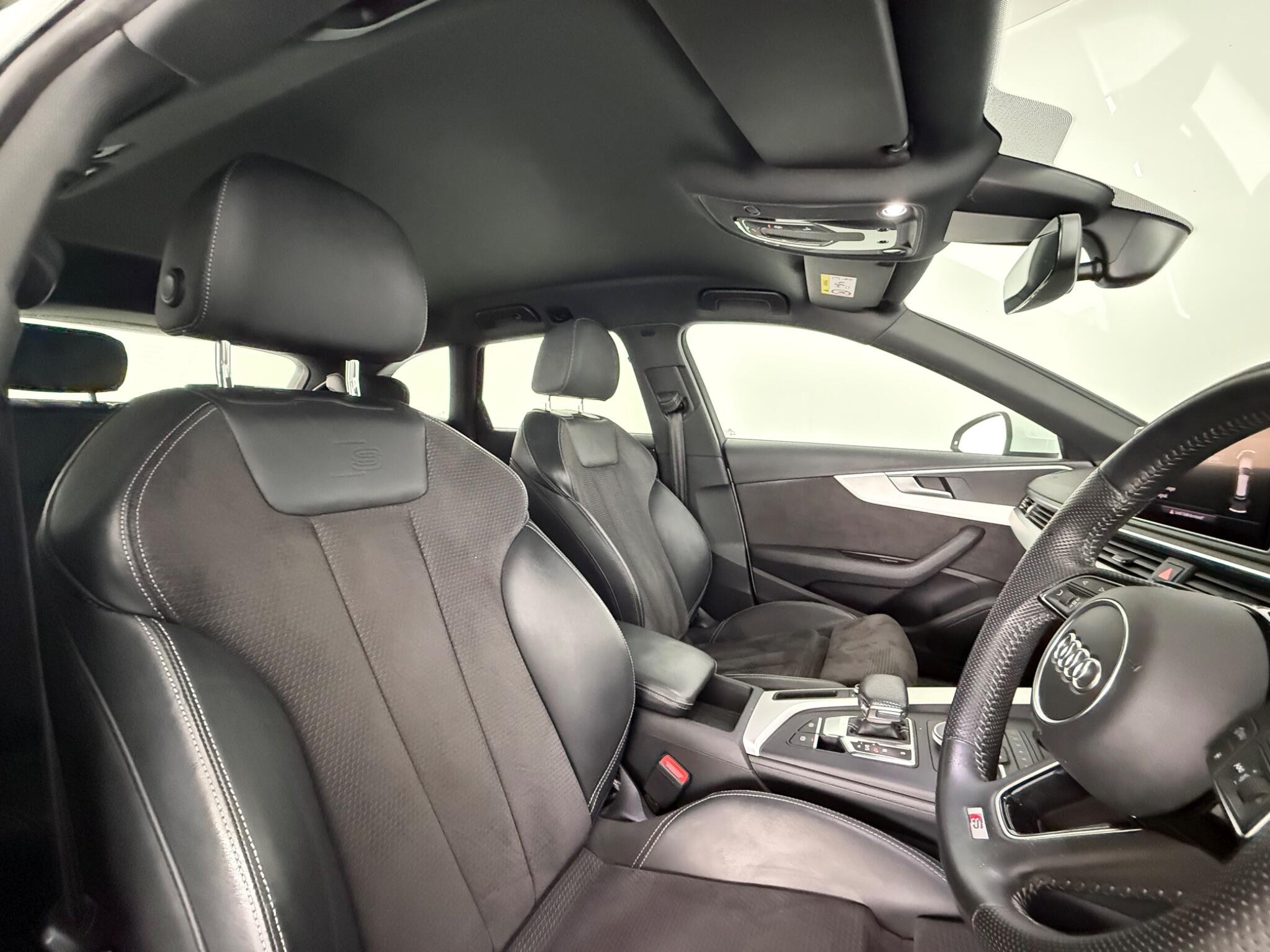 Audi A4 view 31