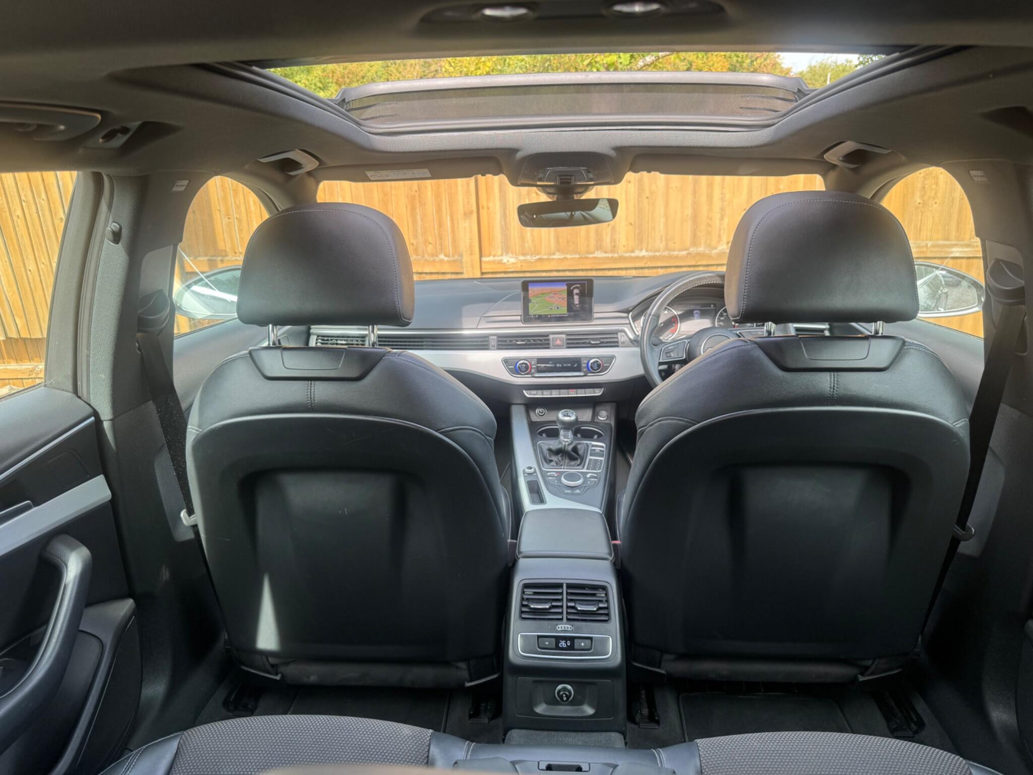 Audi A4 view 13