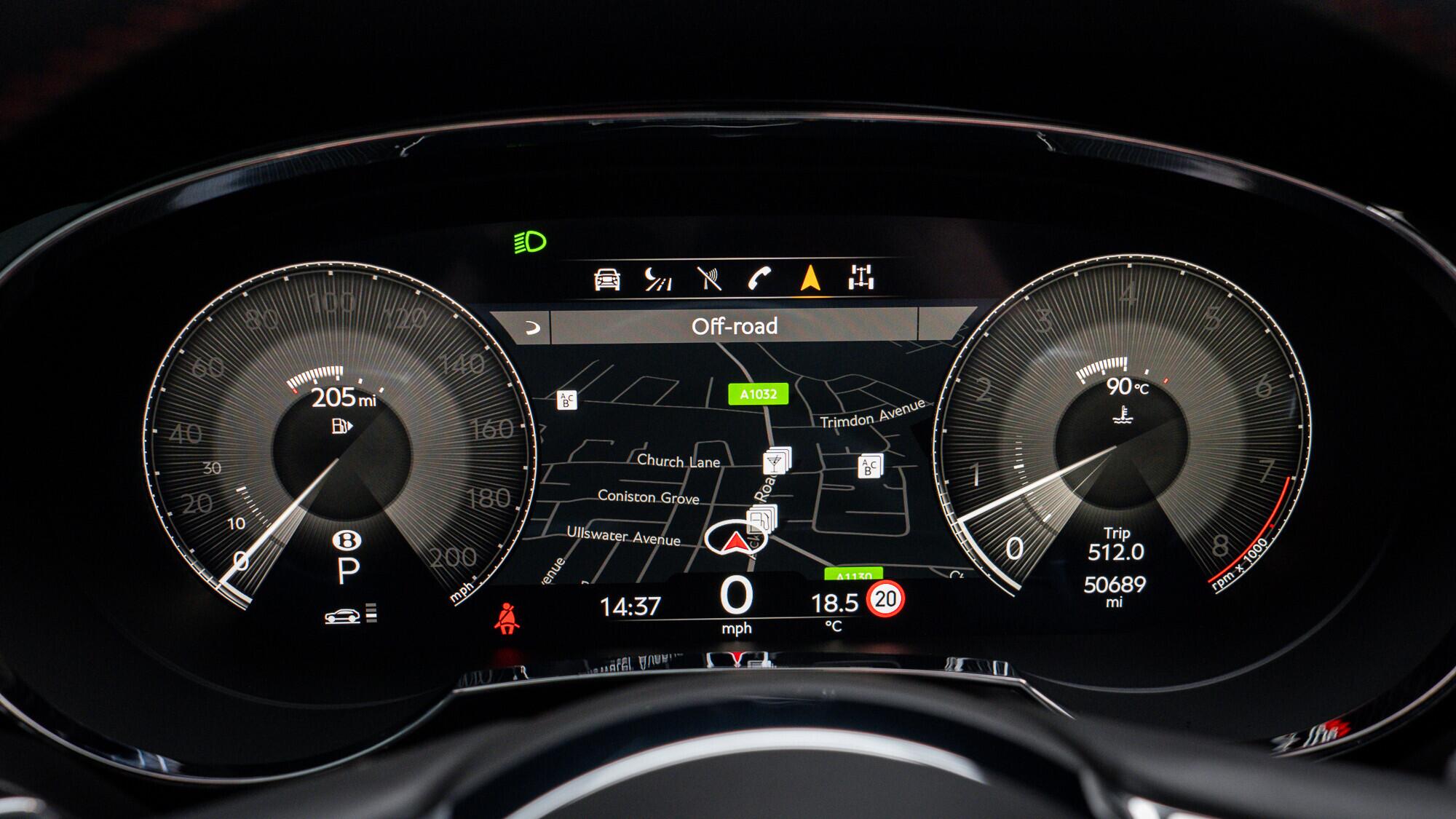 Bentley Bentayga view 41