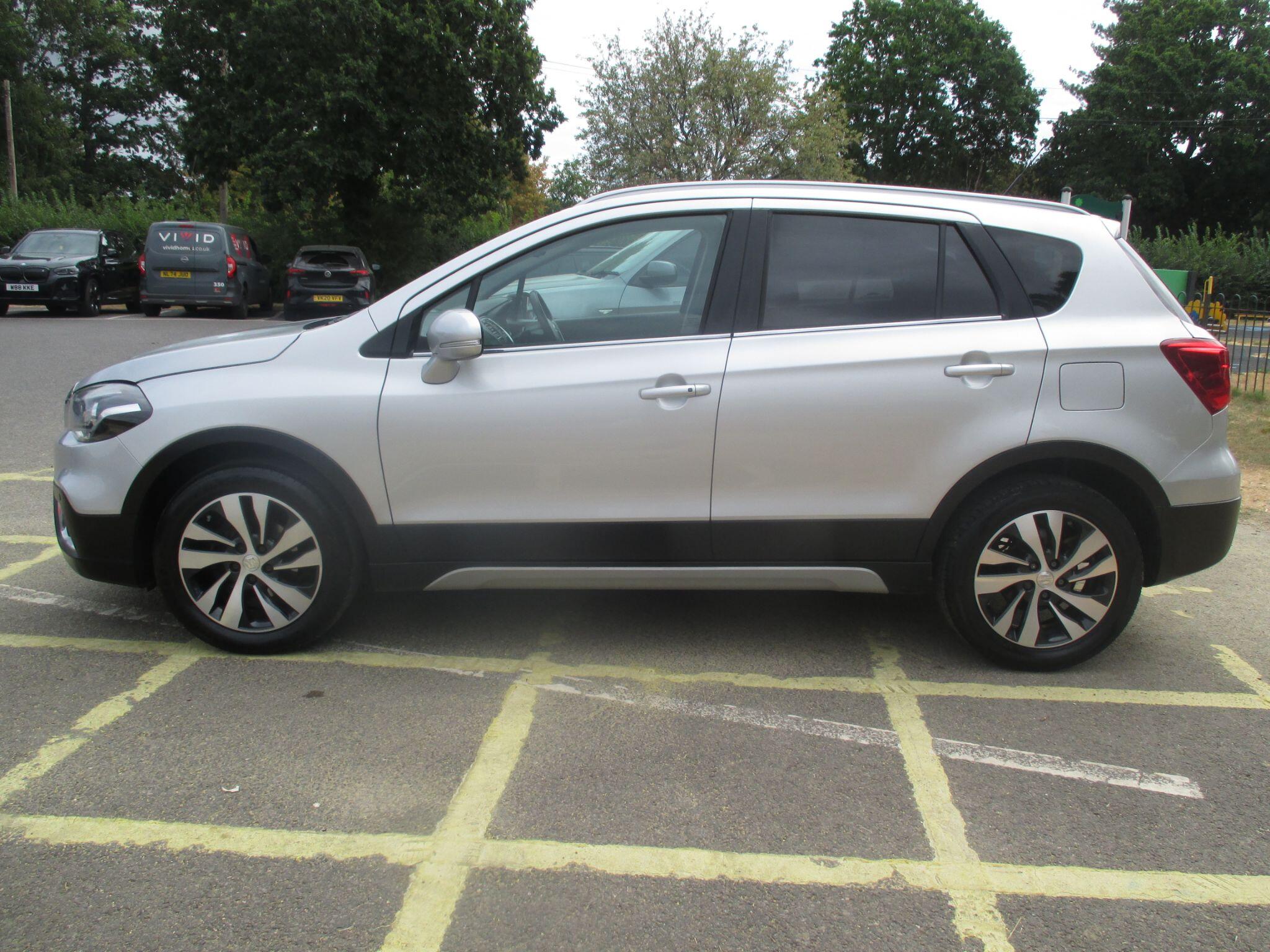Suzuki SX4 S-Cross view 16