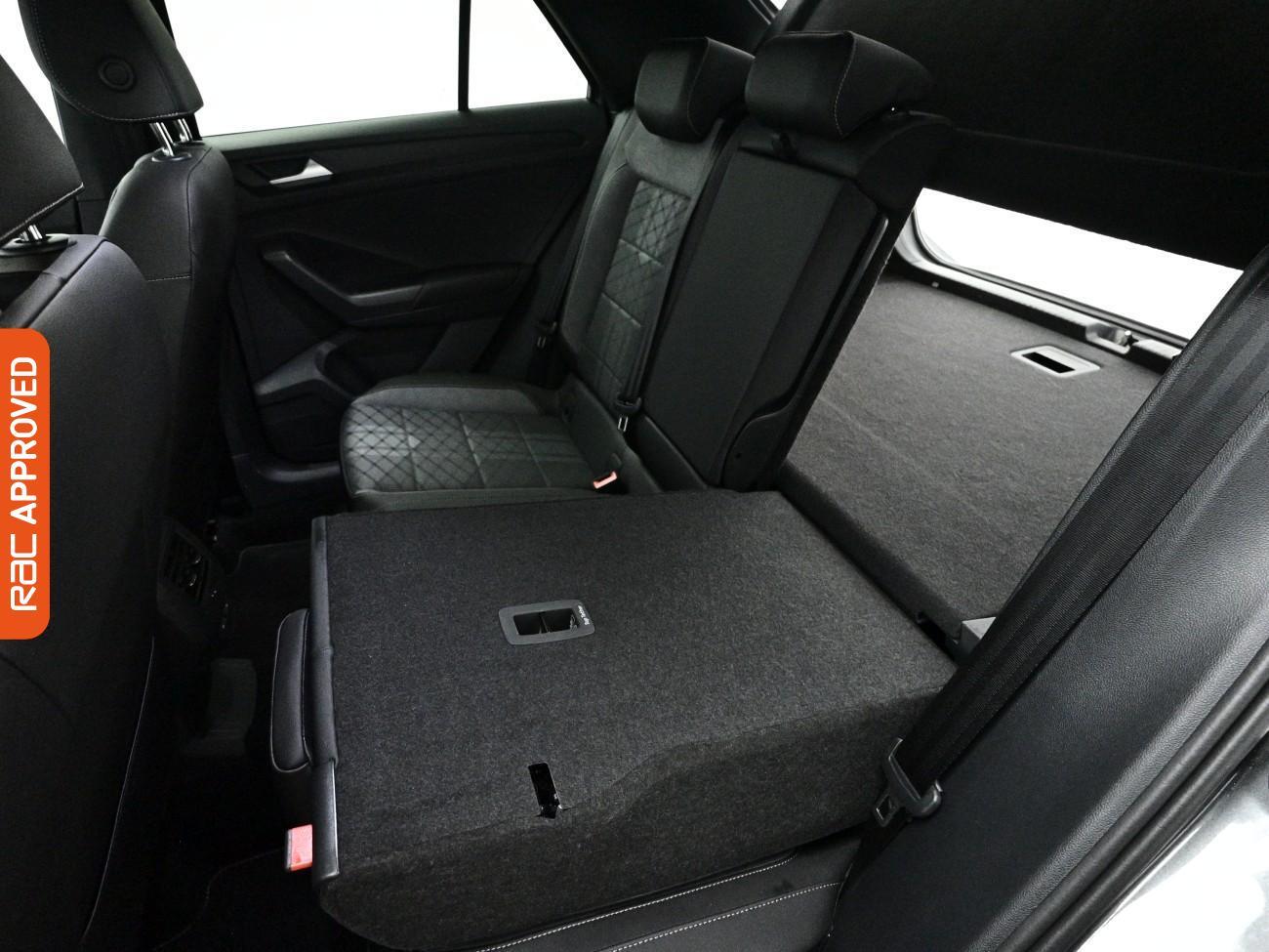 Volkswagen T-Roc view 26