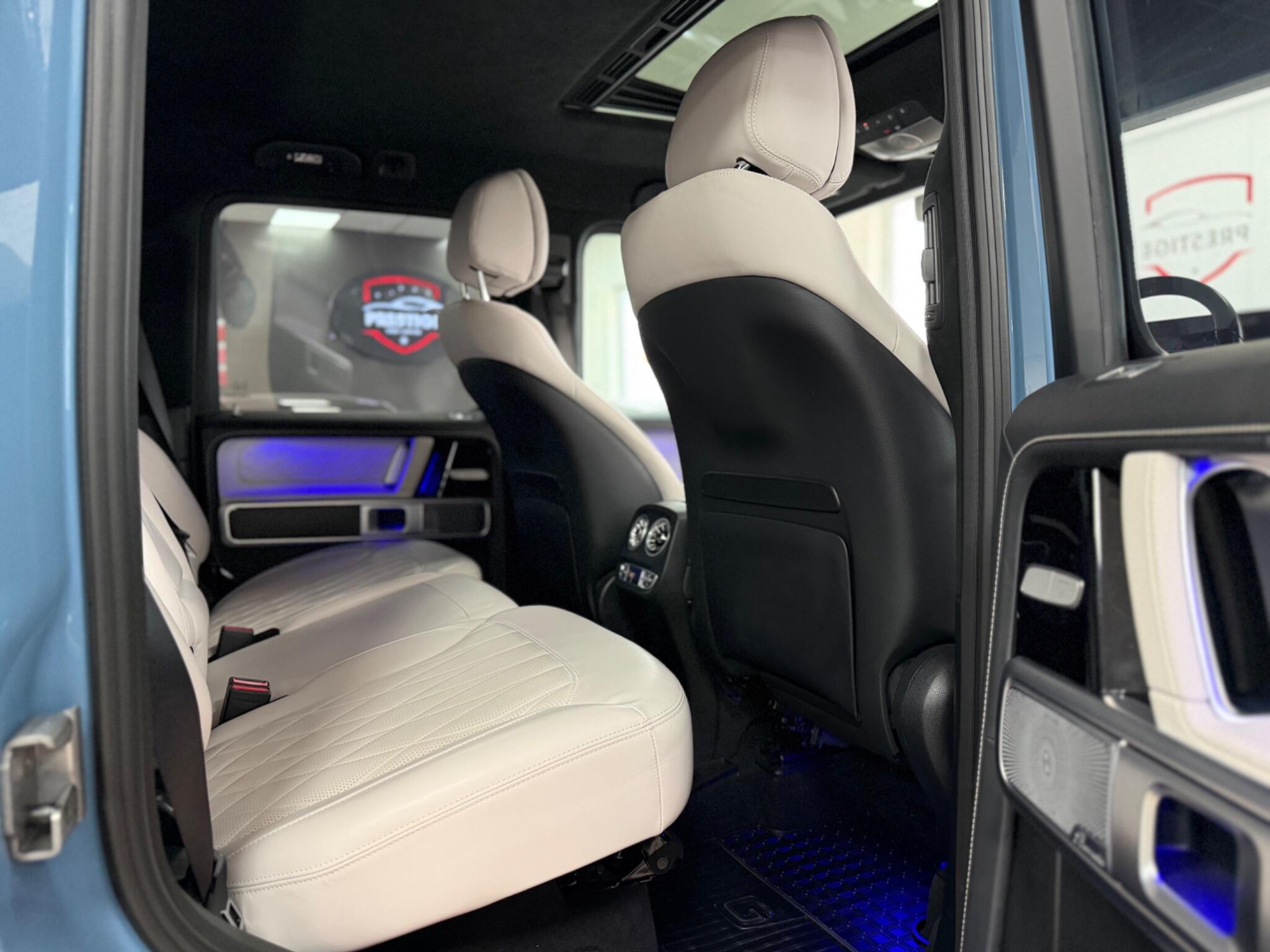 Mercedes-Benz G-Class view 21