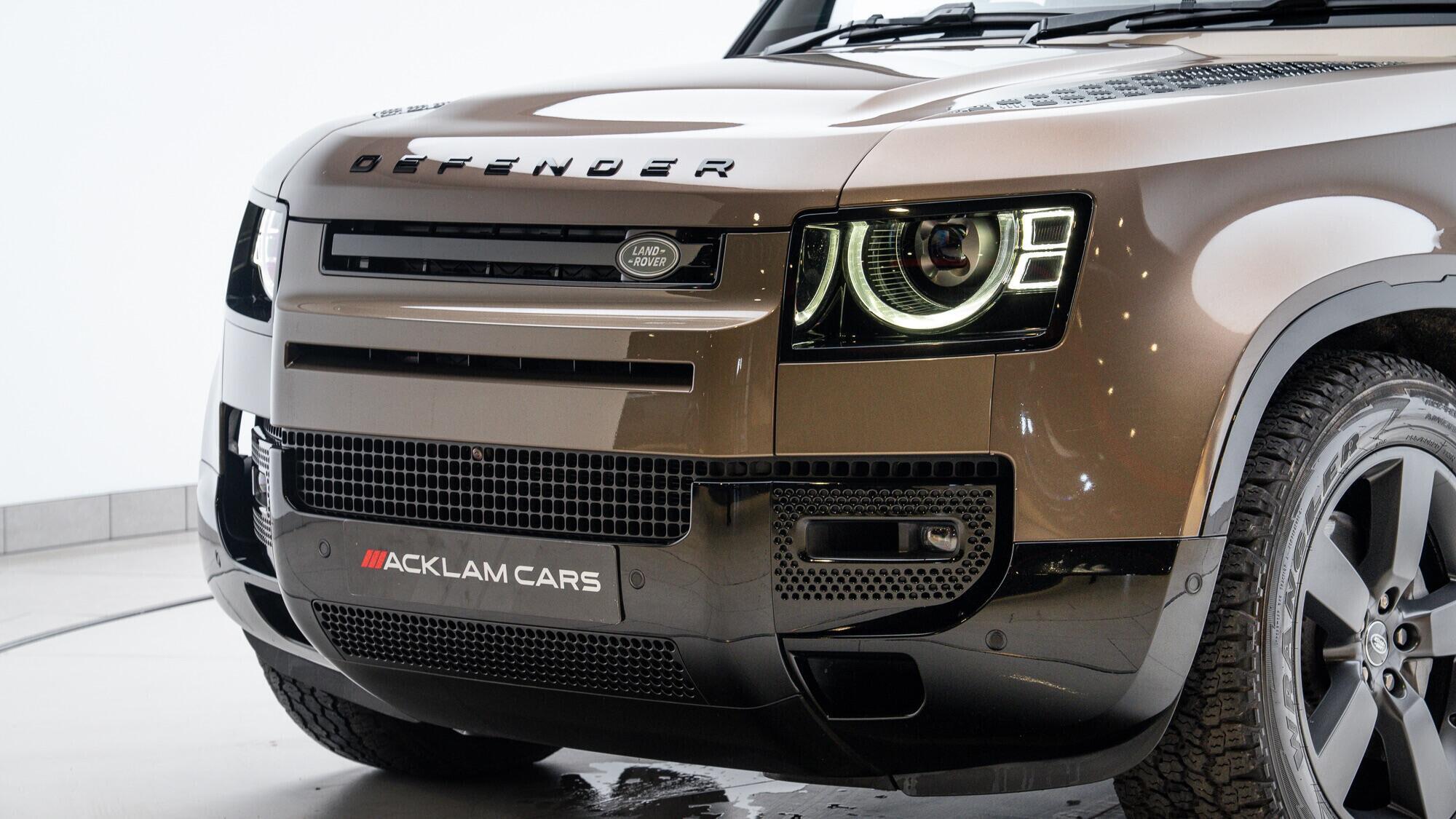 Land Rover Defender view 44