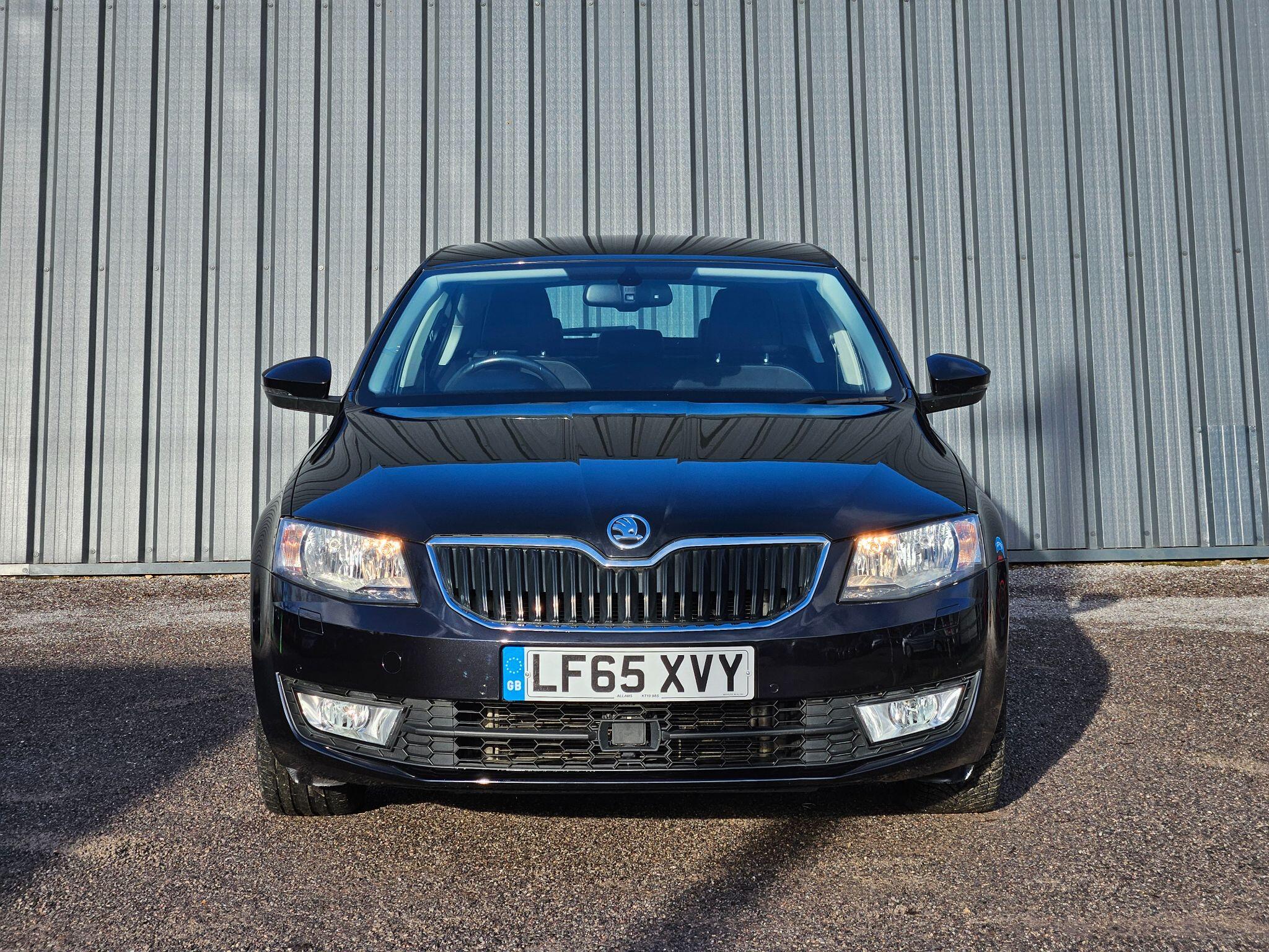 2015 Skoda Octavia image 2
