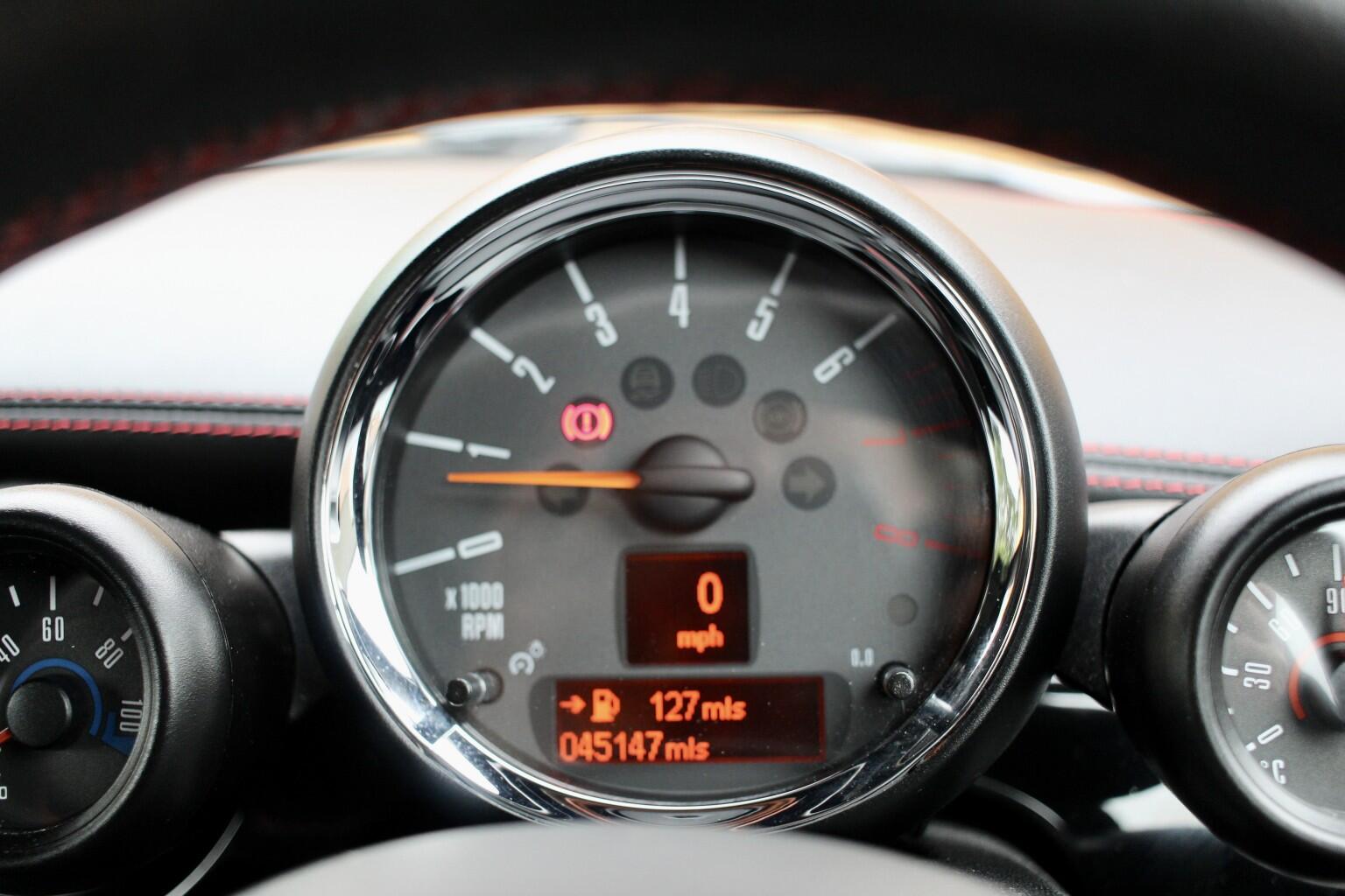 Mini Hatch view 17
