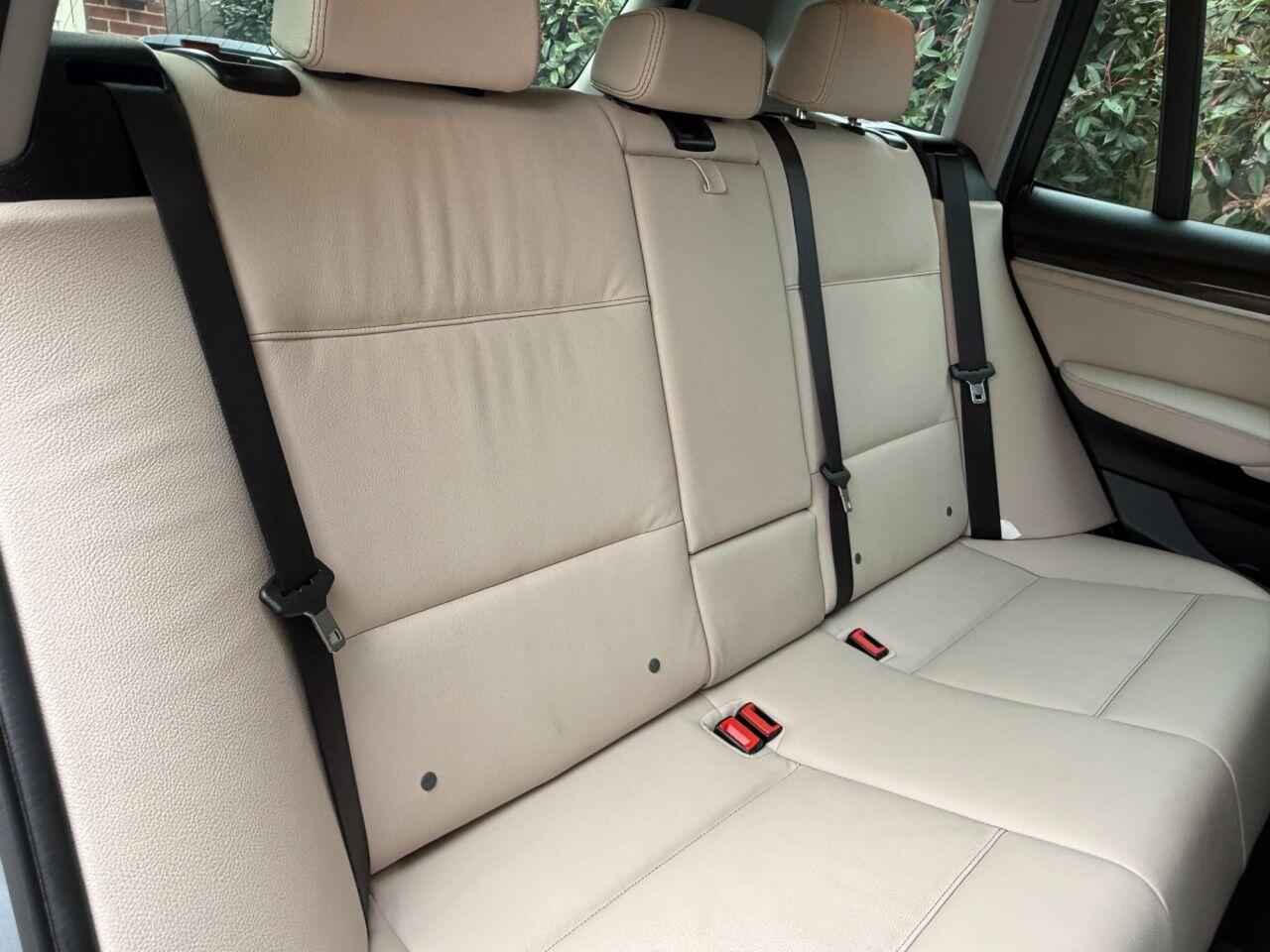 BMW X3 view 32