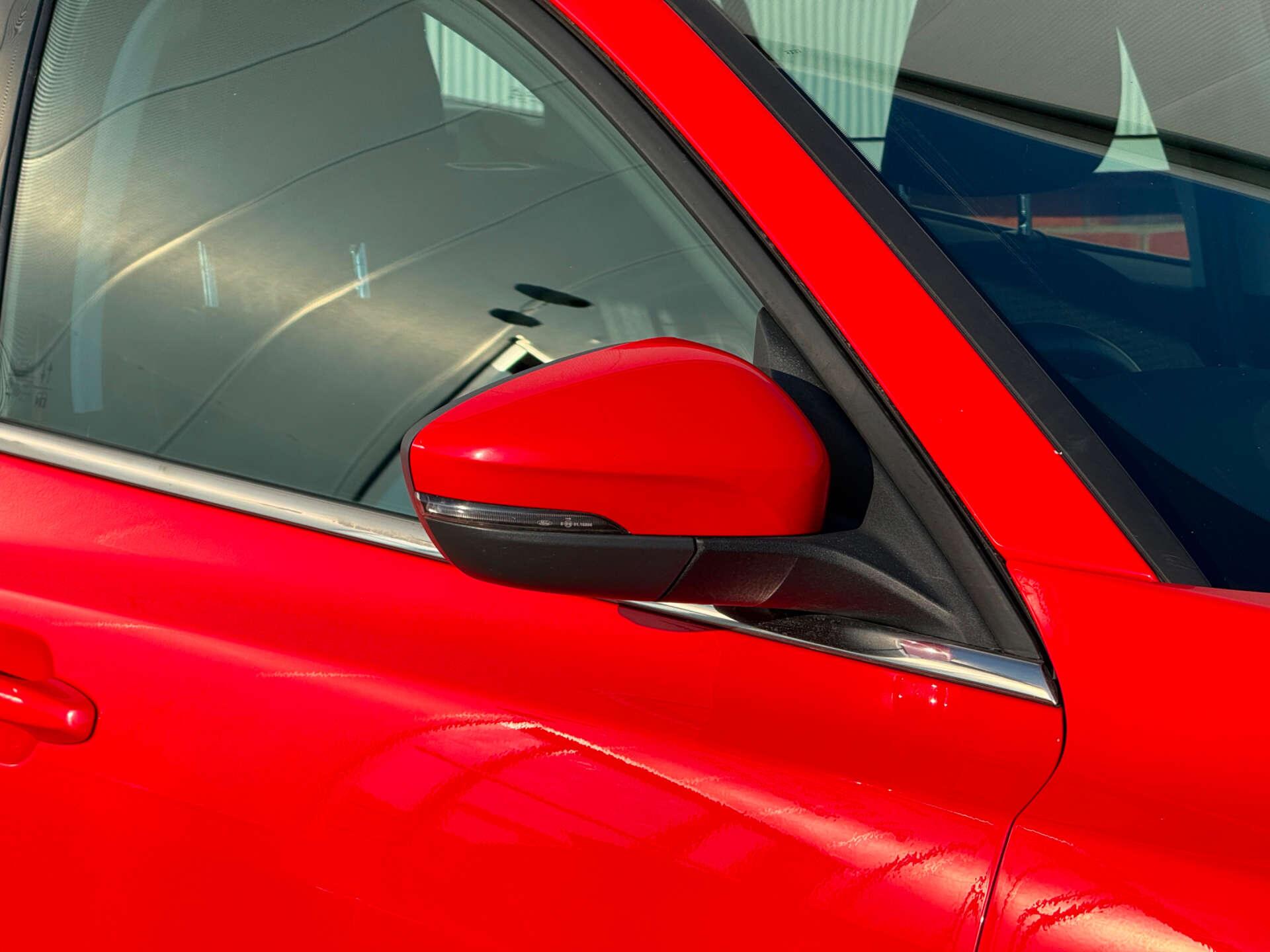 Ford Focus view 16