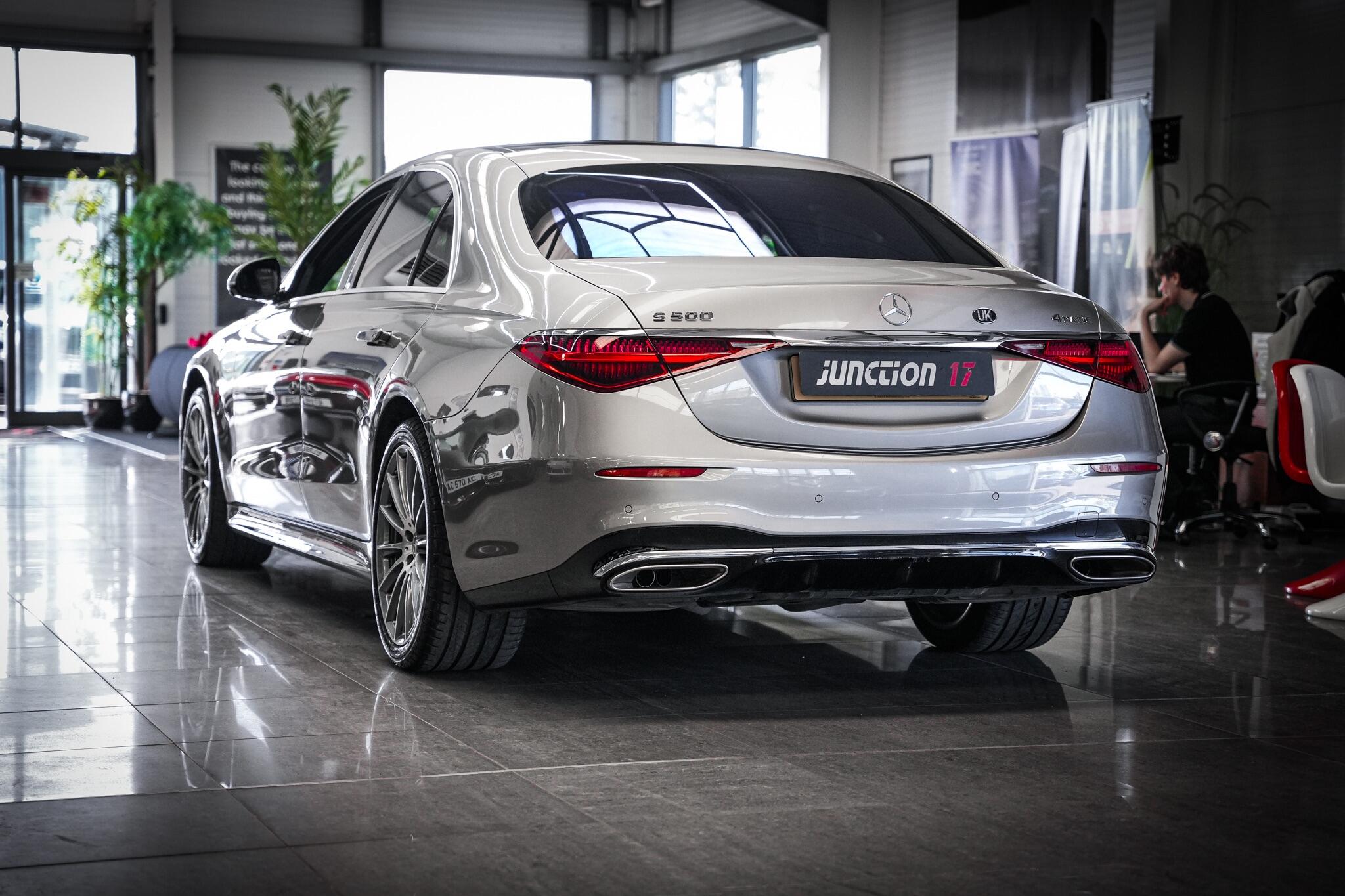 Mercedes-Benz S-Class view 15