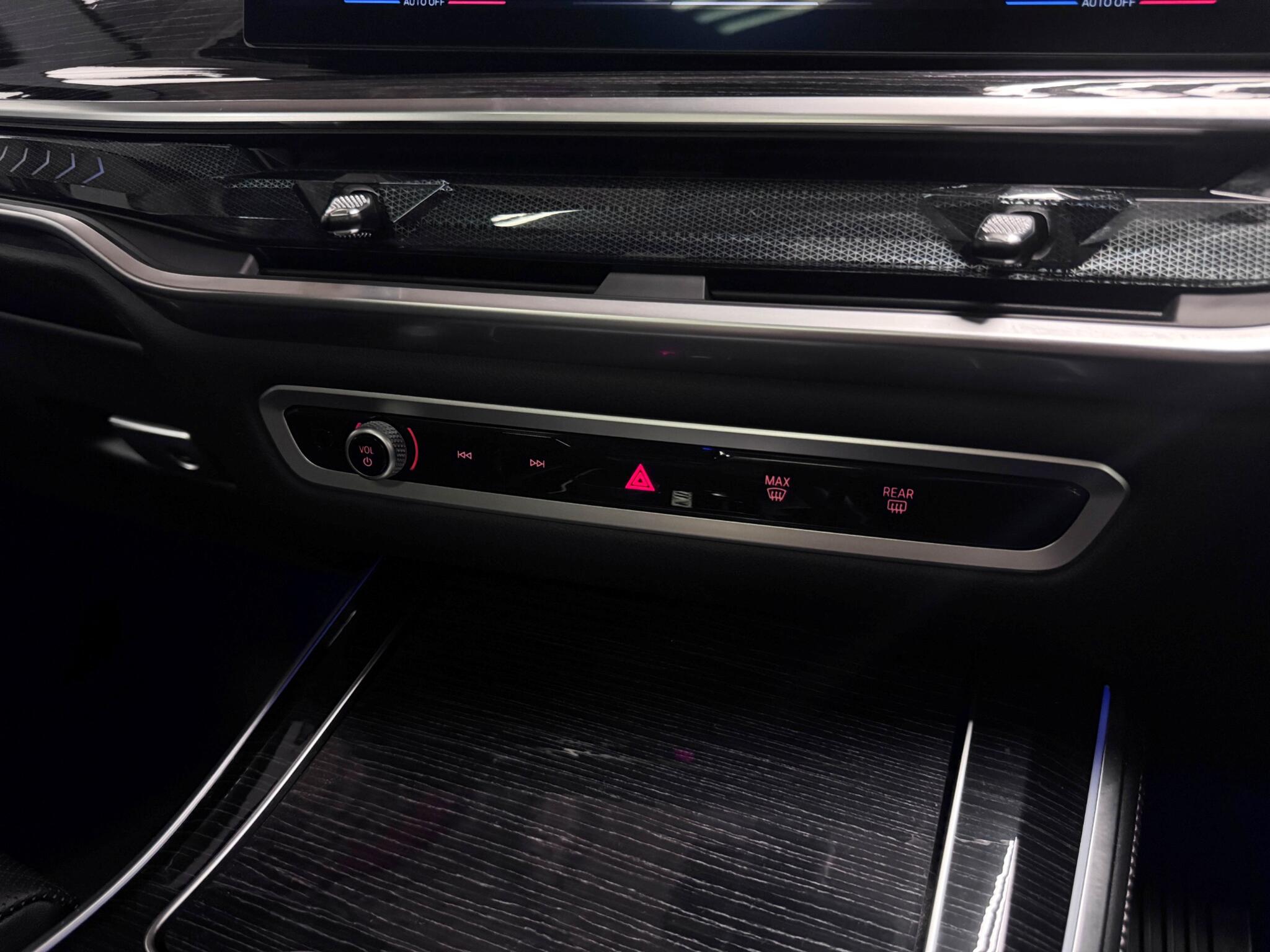 BMW X5 view 38
