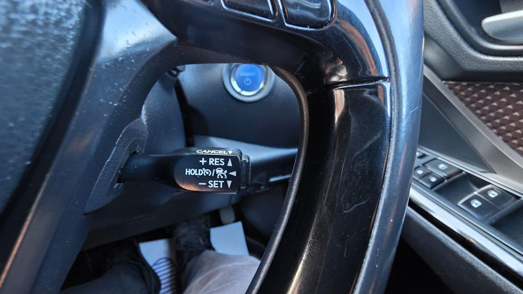 Toyota C-HR view 35