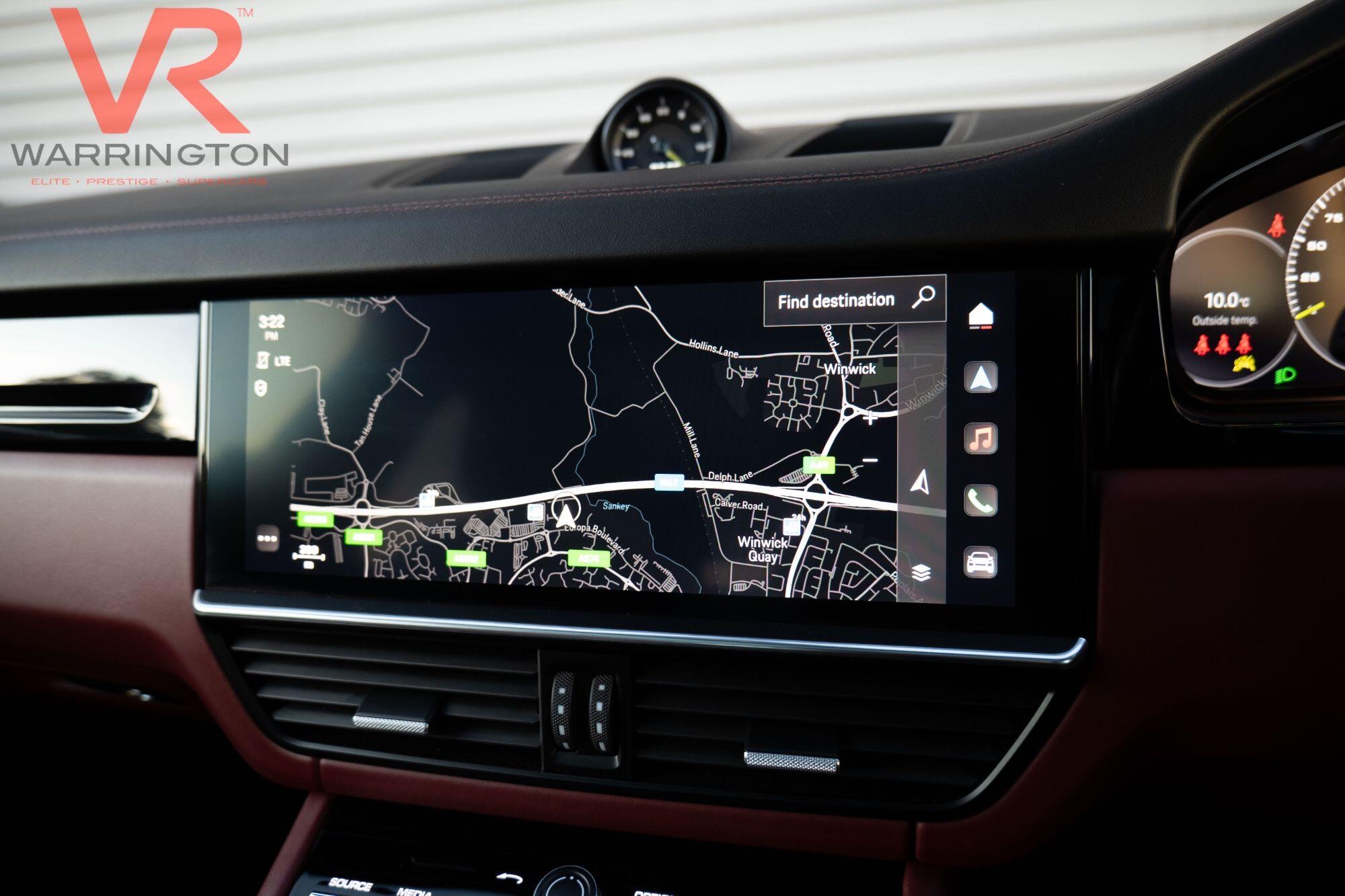Porsche Cayenne view 33