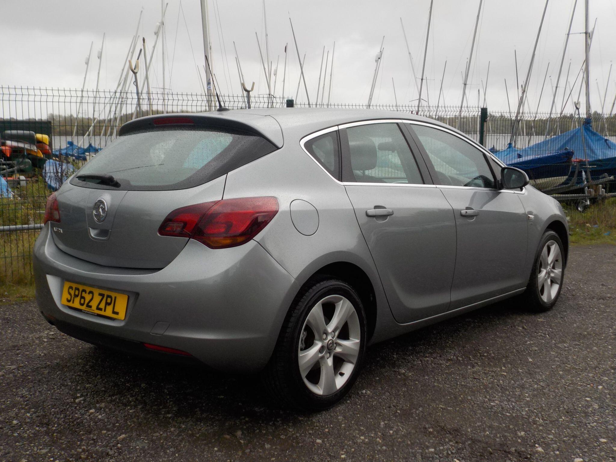 Vauxhall Astra 1.4 16v SRi Euro 5 5dr