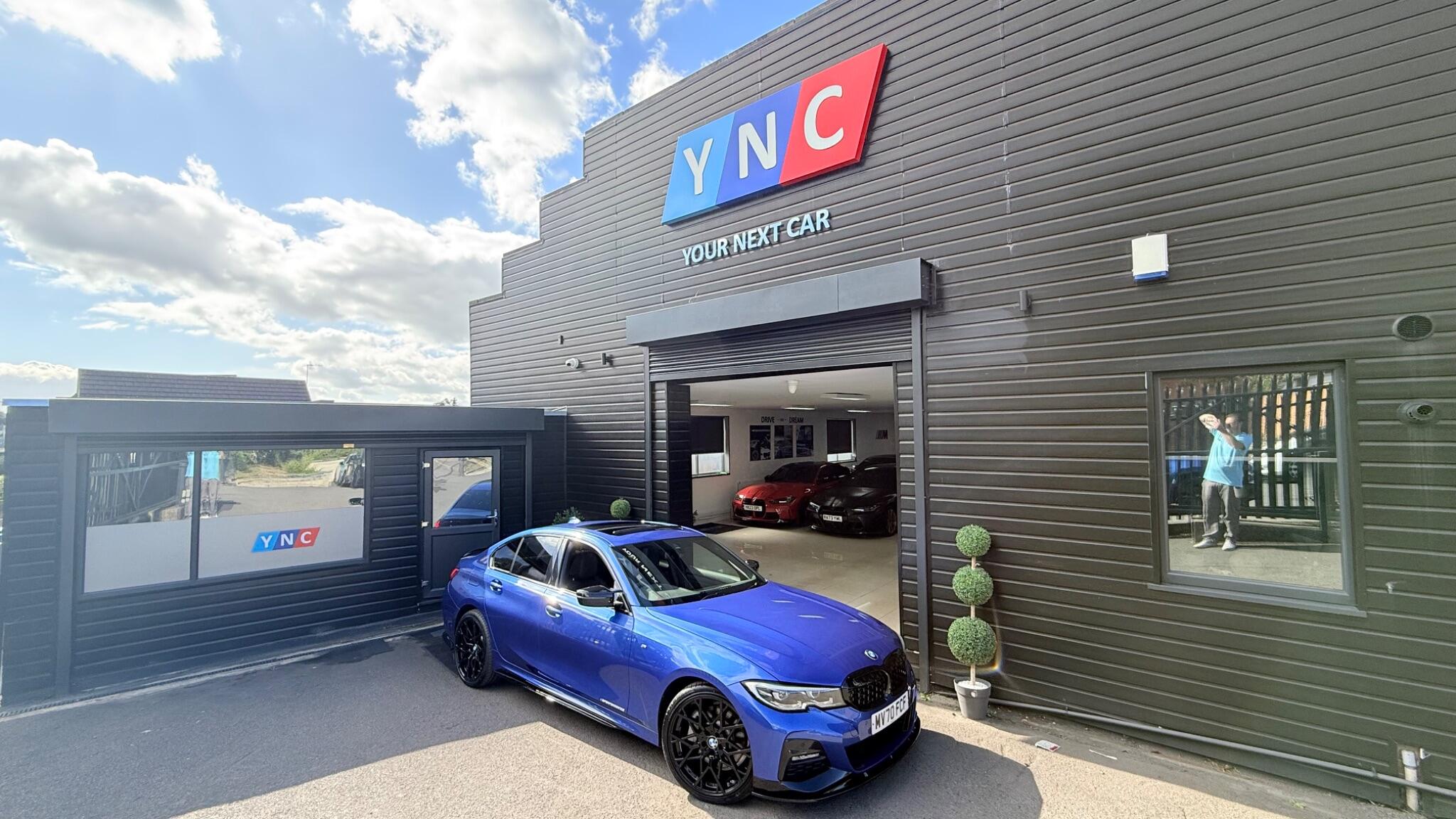 BMW 3 Series view 6
