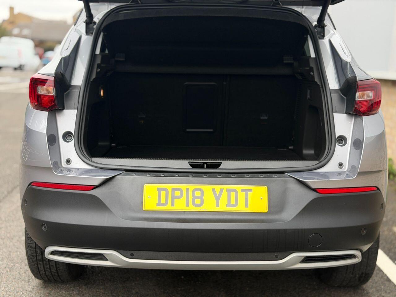 Vauxhall Grandland X view 35
