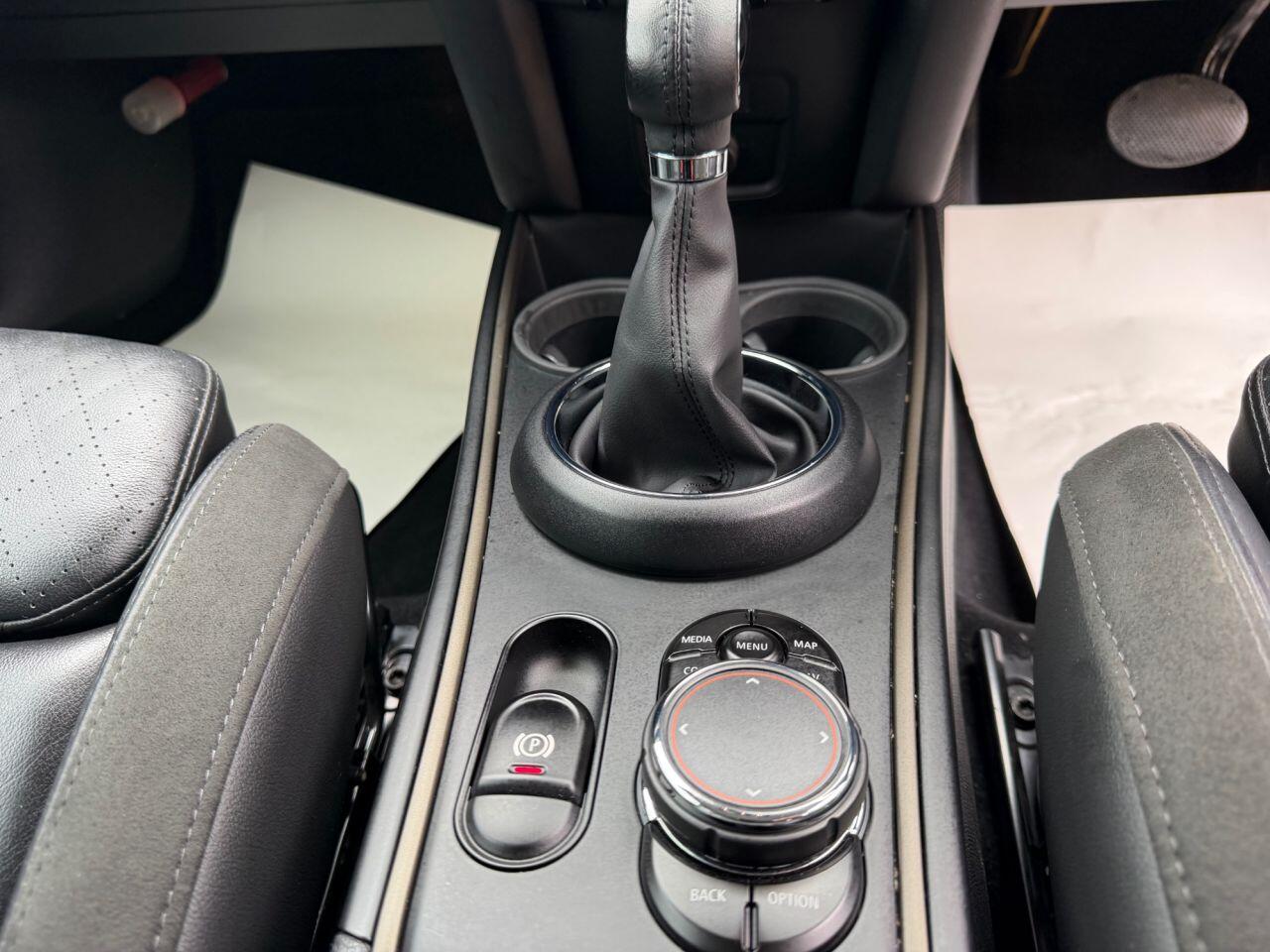 Mini Countryman view 19