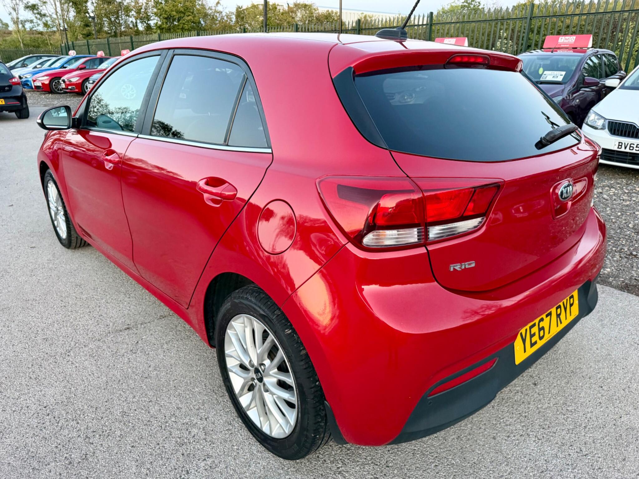 Kia Rio view 11