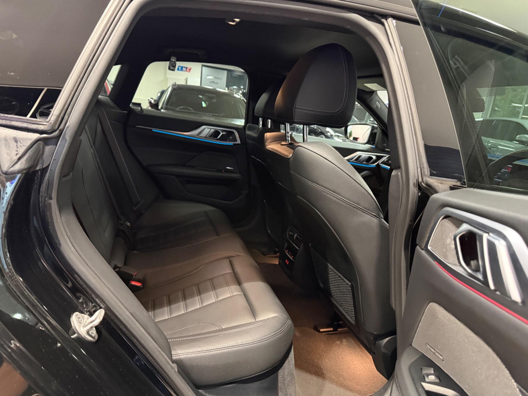 BMW I4 view 29