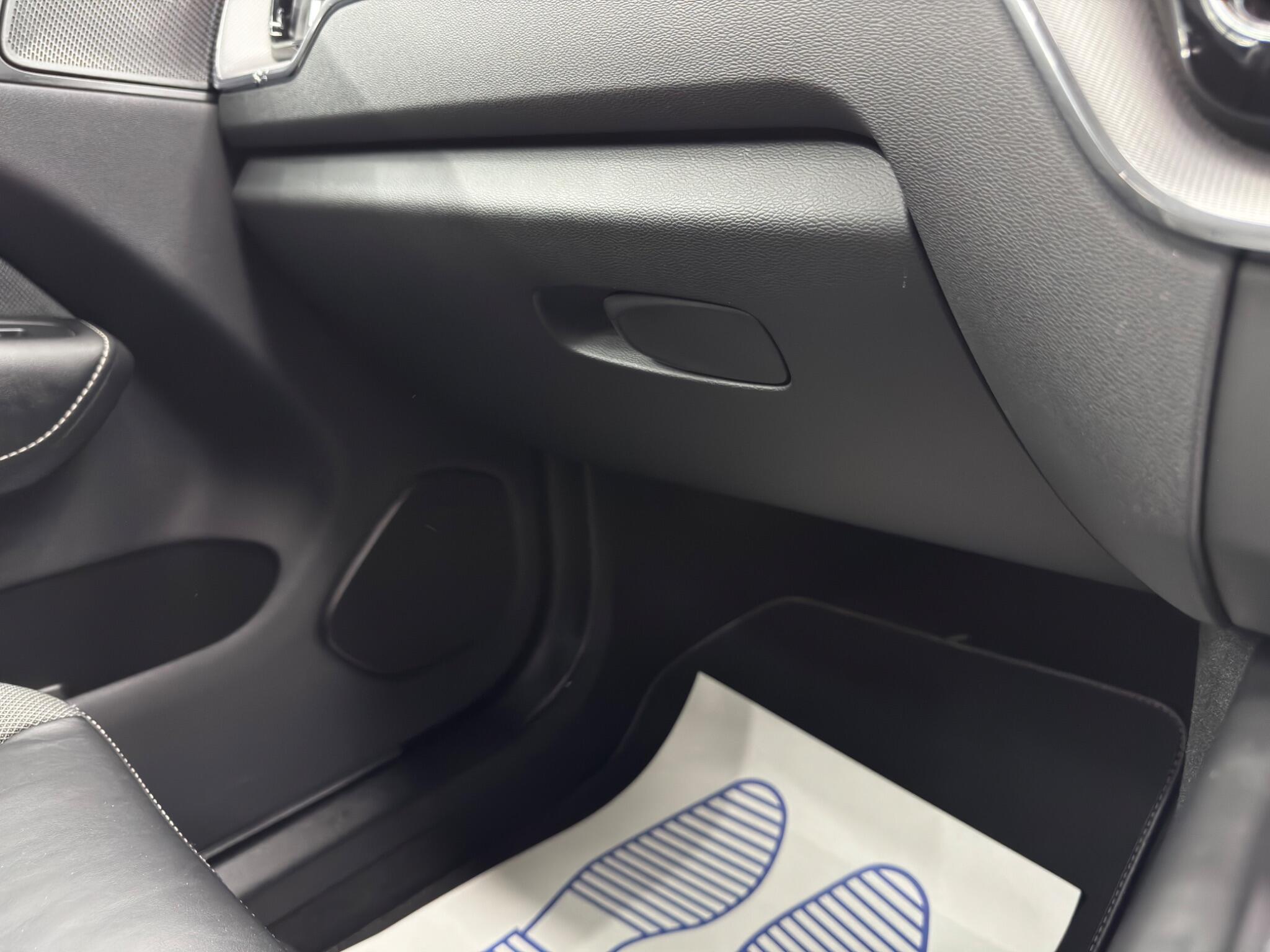 Volvo XC60 view 35