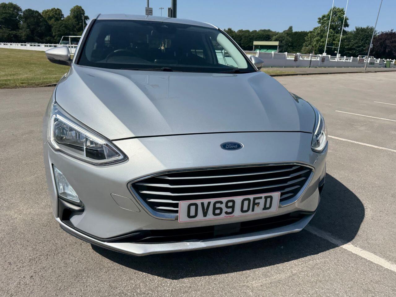 Ford Focus view 17