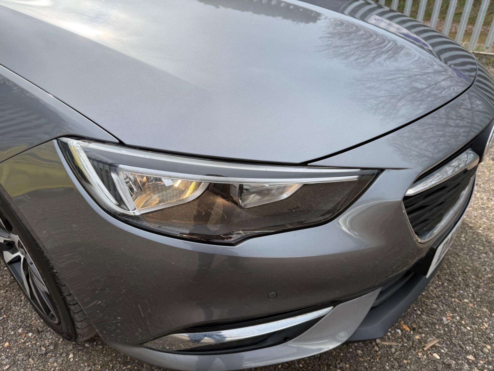 2017 Vauxhall Insignia image 38