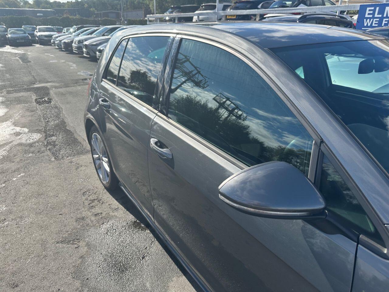 Volkswagen Golf view 32